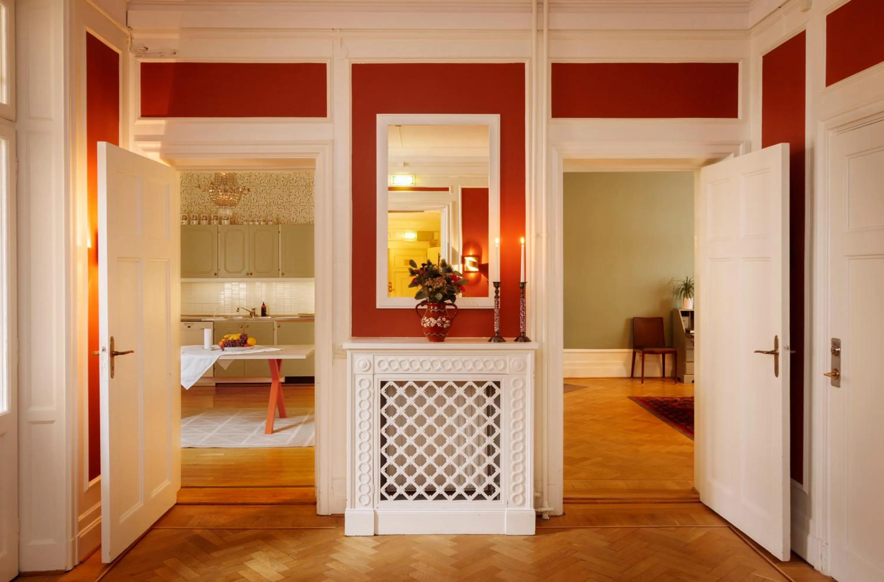 Breakfast, Bed in Home Hotel Wellington