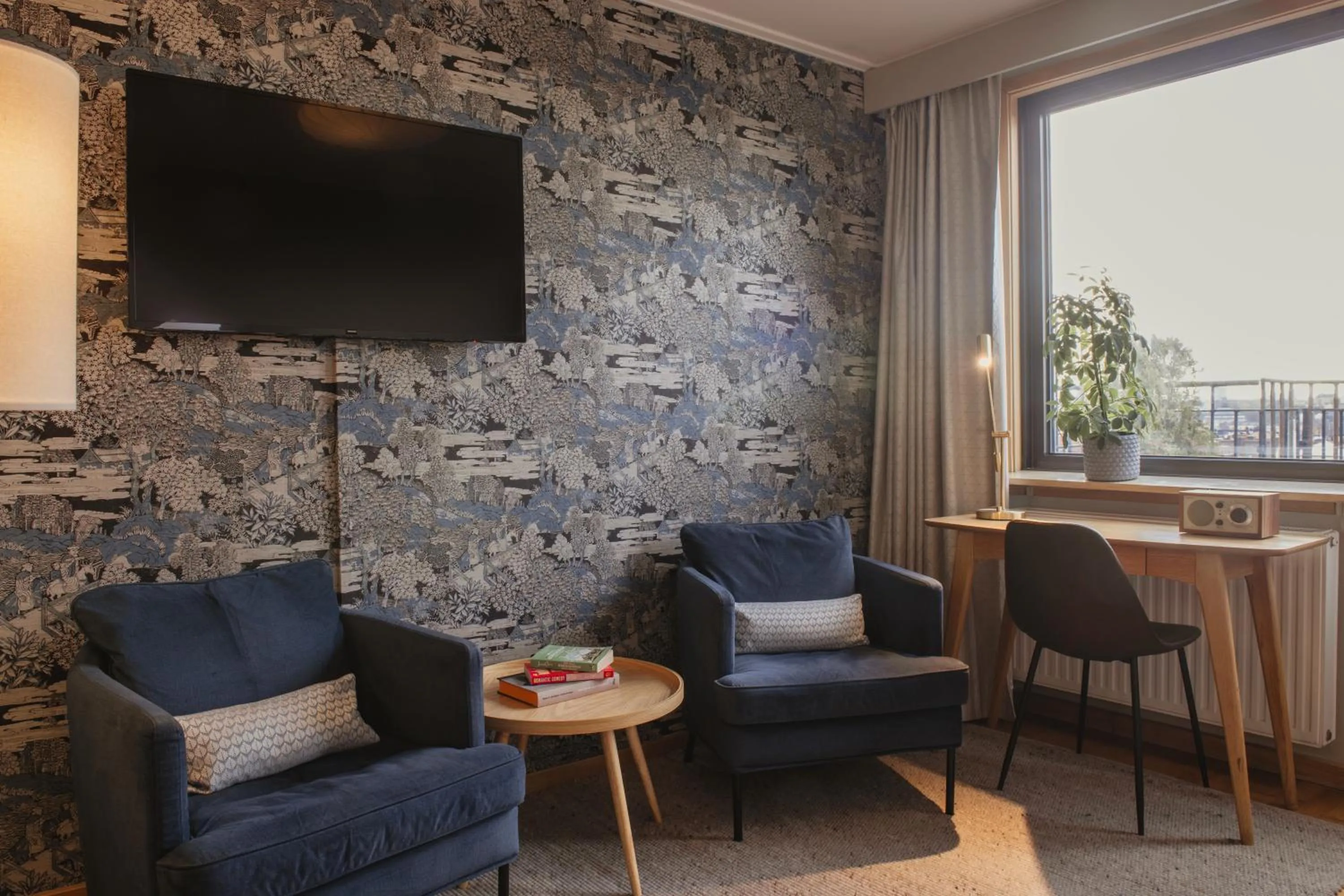 Photo of the whole room in Home Hotel Wellington