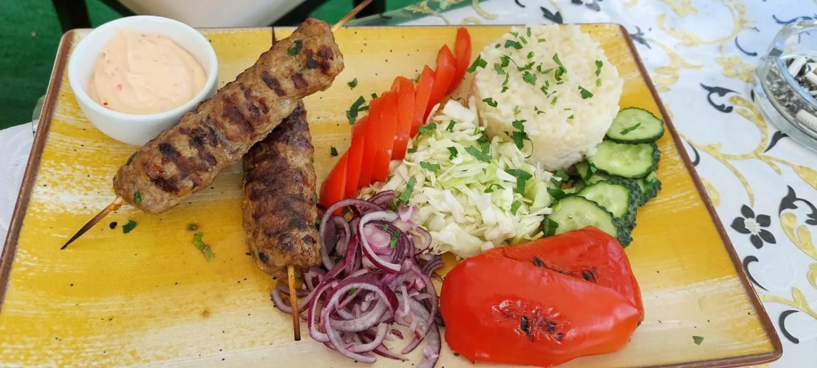 Restaurant/places to eat in Pension Elegance