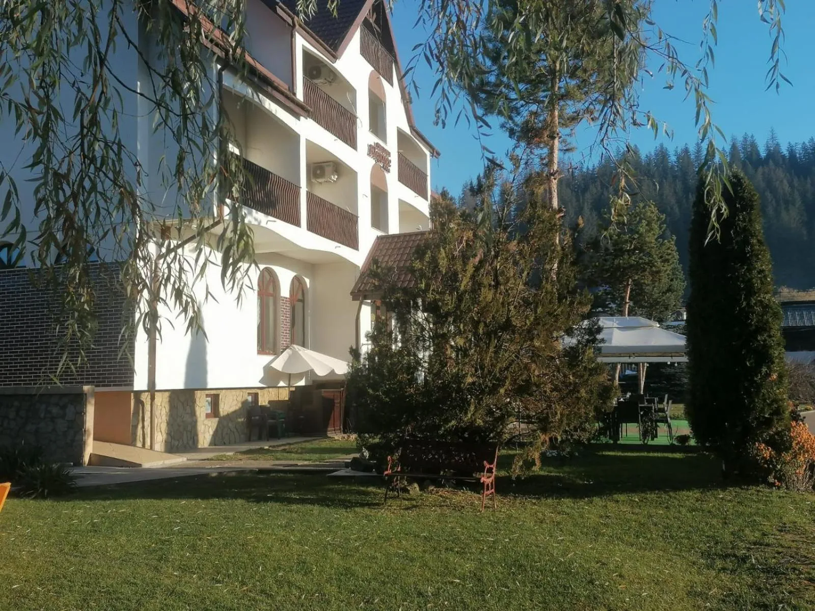 Day in Pension Elegance