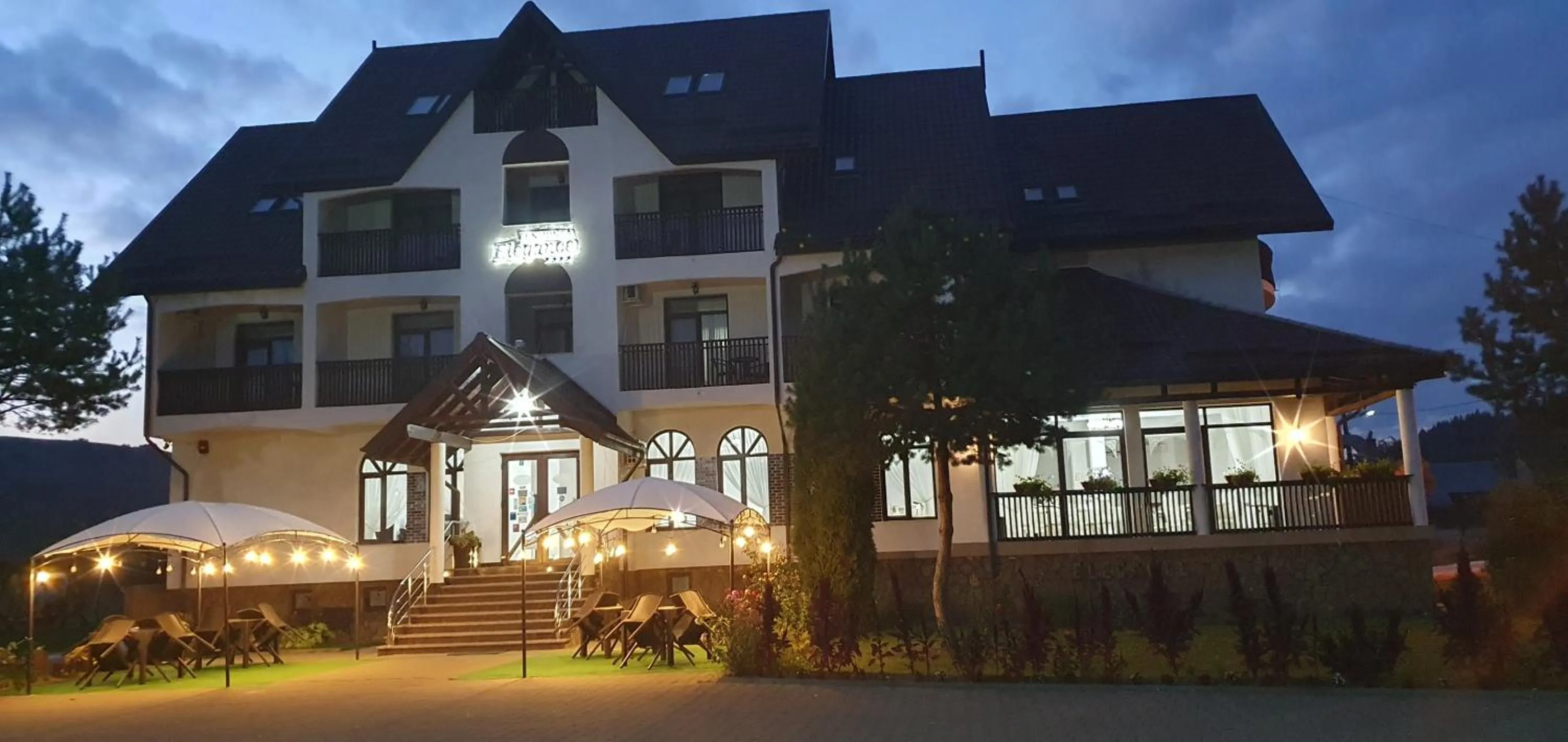 Property building in Pension Elegance