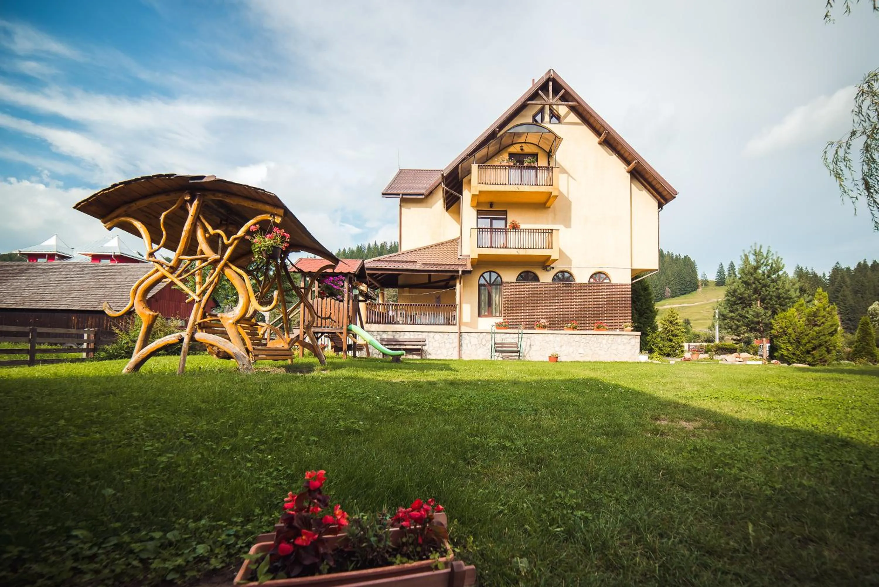 Property building in Pension Elegance