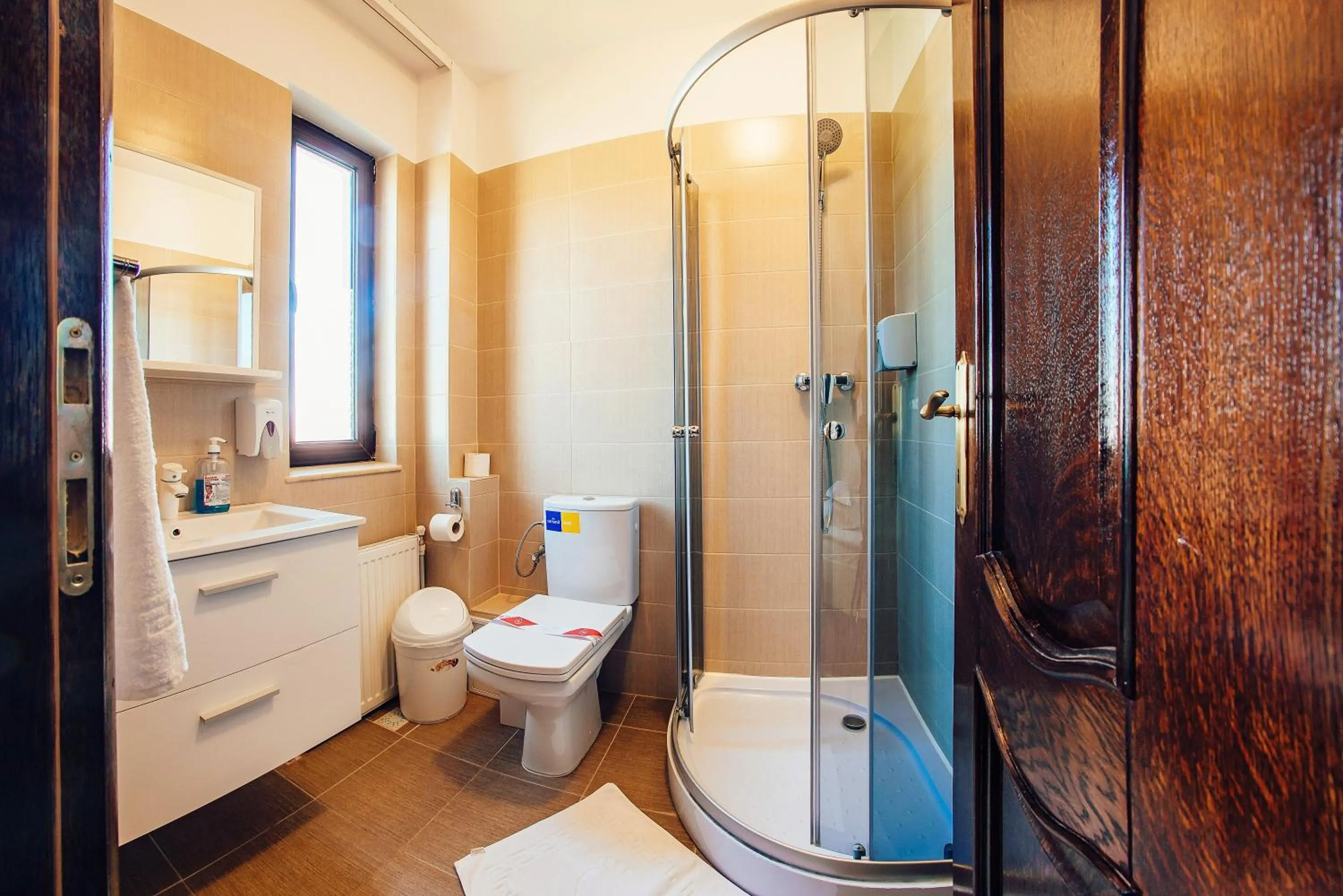 Bathroom in Pension Elegance