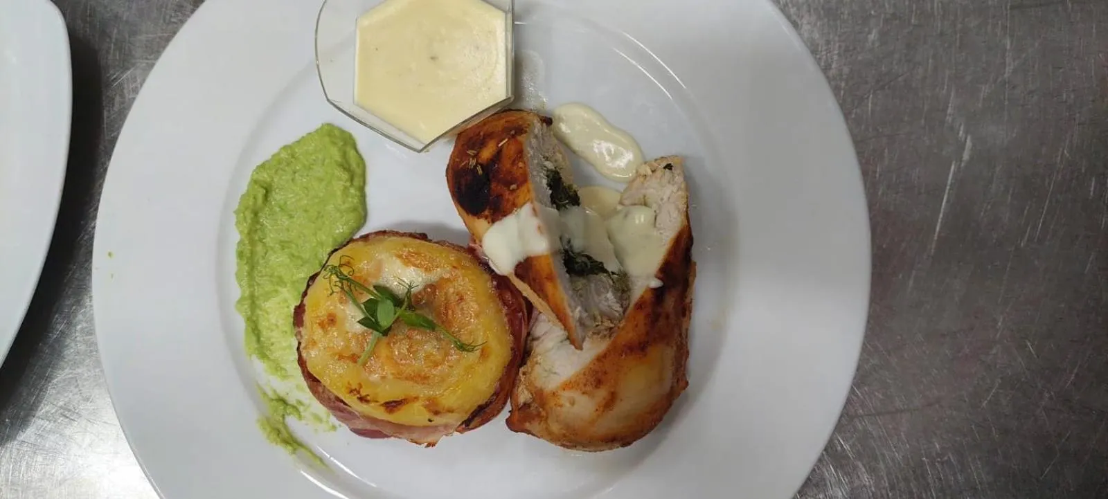 Food in Pension Elegance