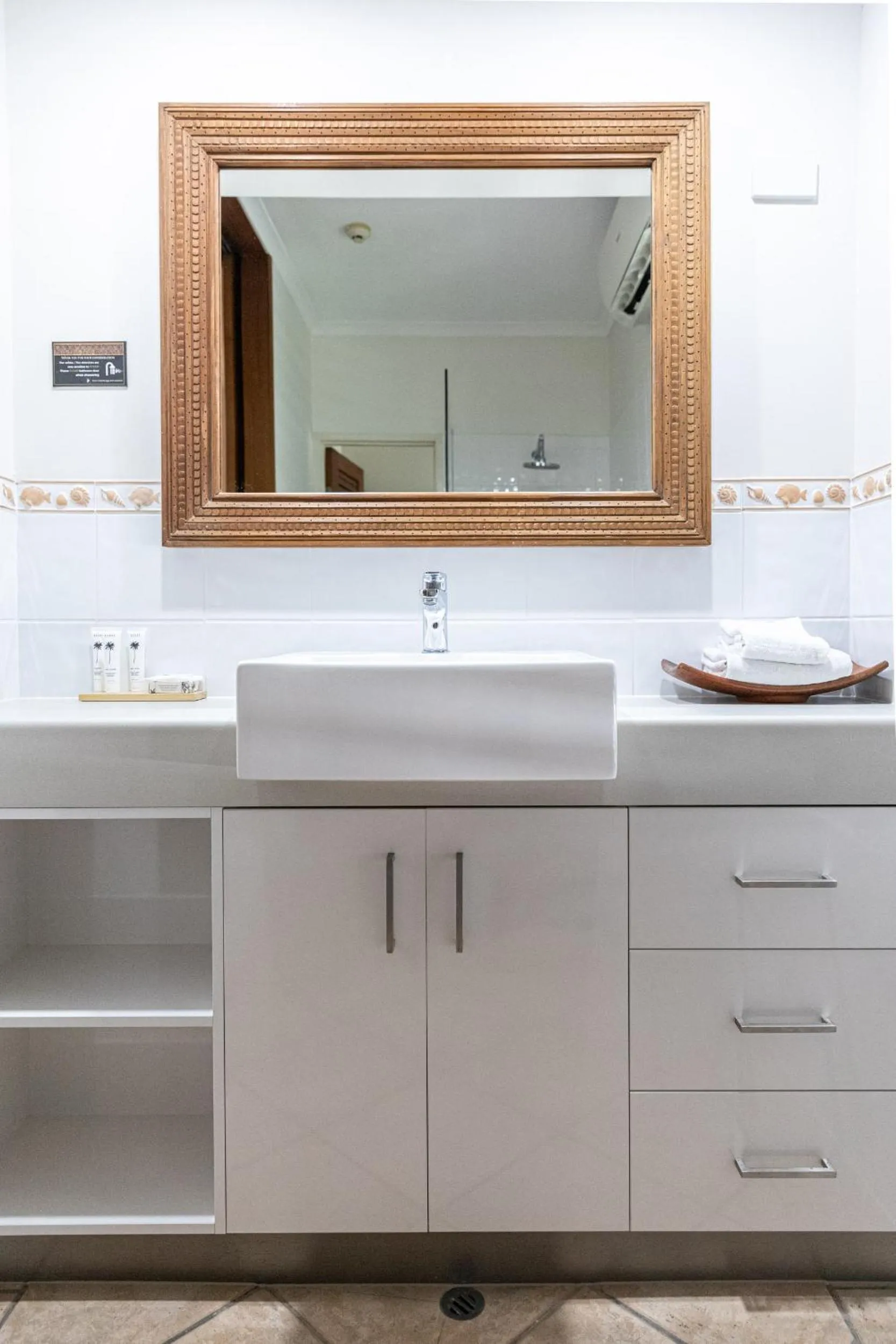 Bathroom in Hibiscus Resort & Spa - Official Onsite Reception & Check In