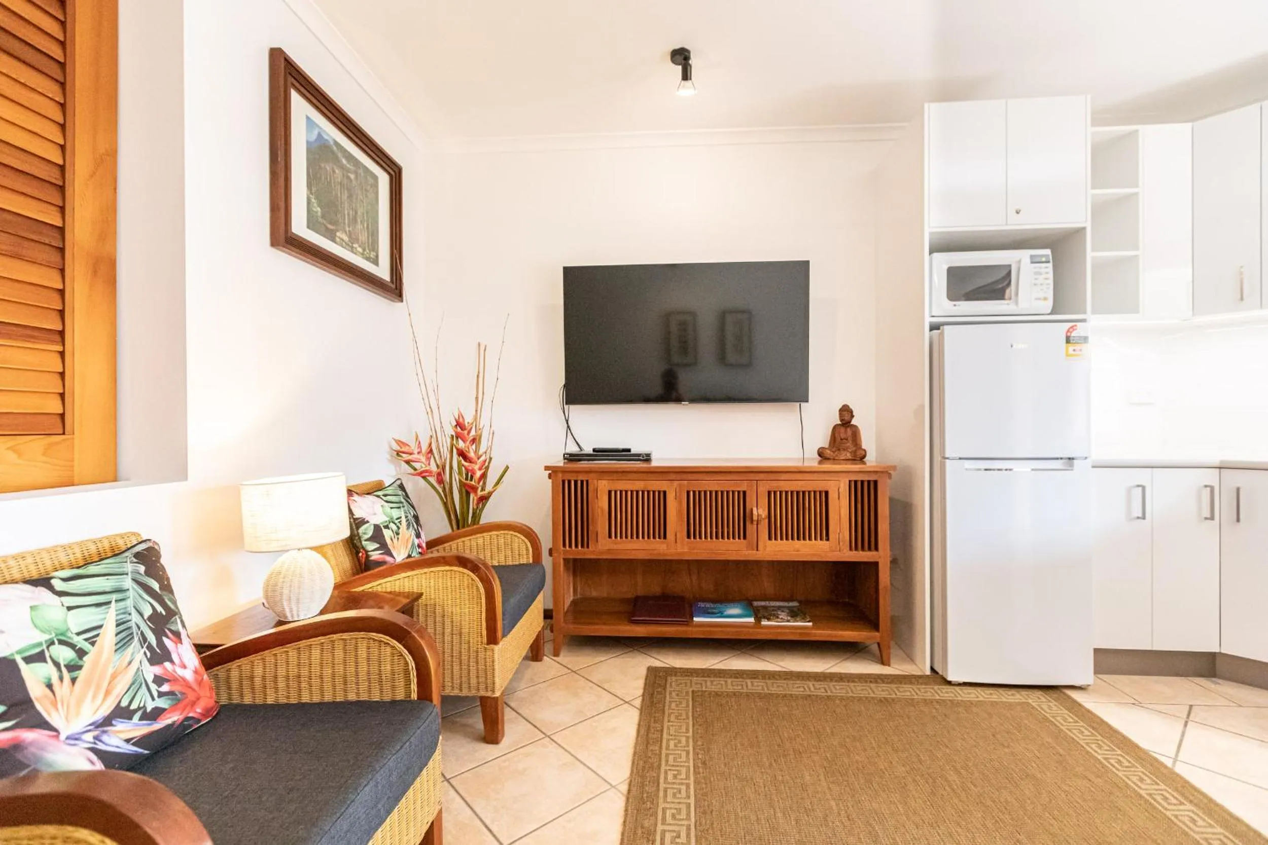 Seating area in Hibiscus Resort & Spa - Official Onsite Reception & Check In