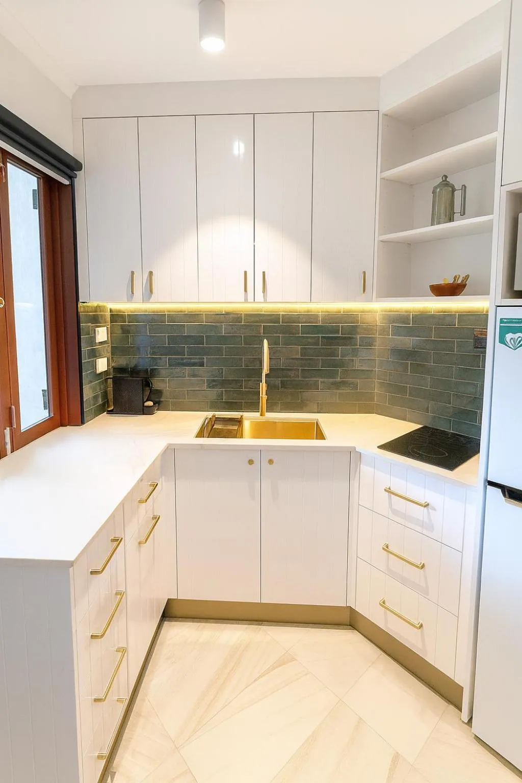 Kitchen or kitchenette in Hibiscus Resort & Spa - Official Onsite Reception & Check In