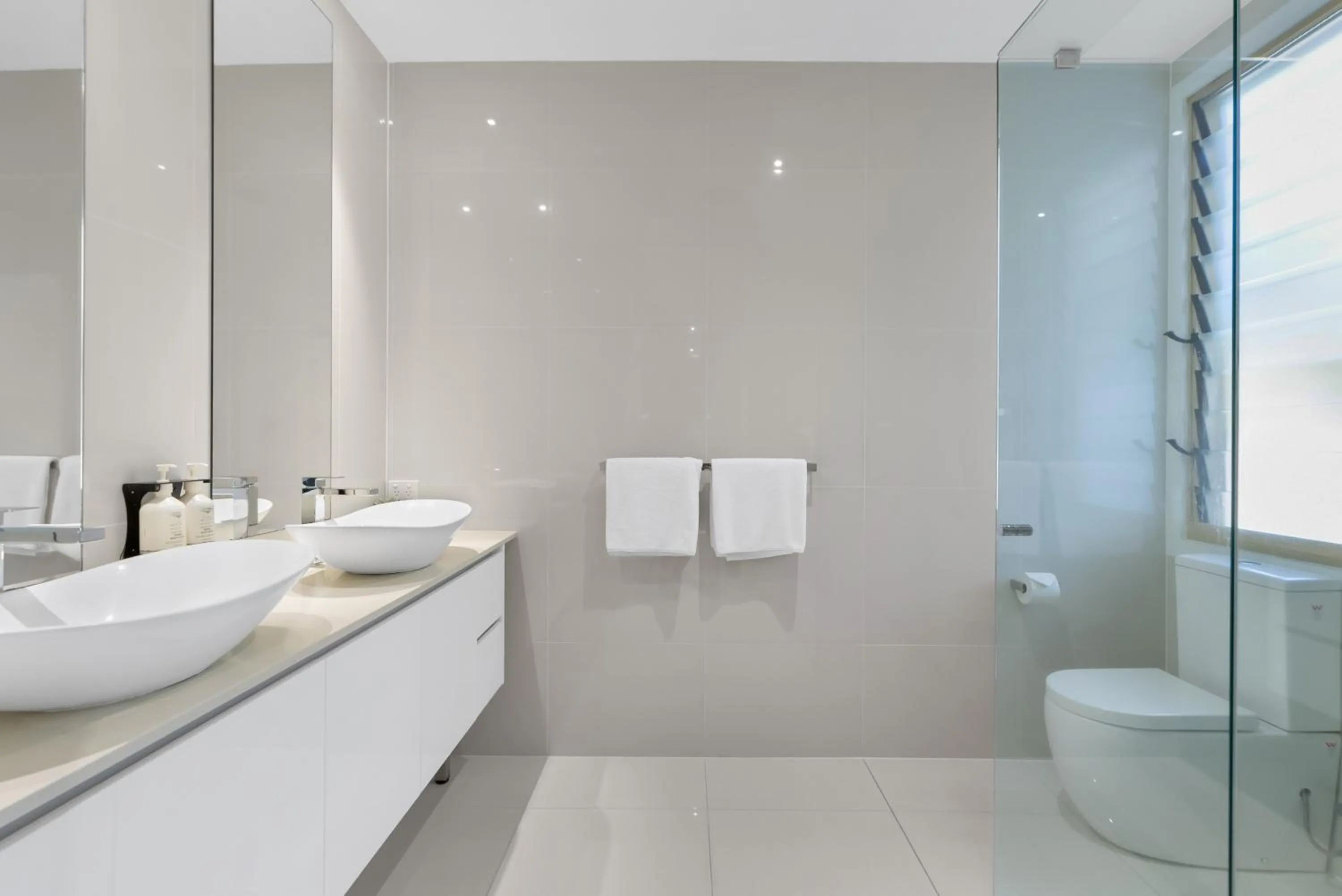 Shower in Sanctuary Palm Cove