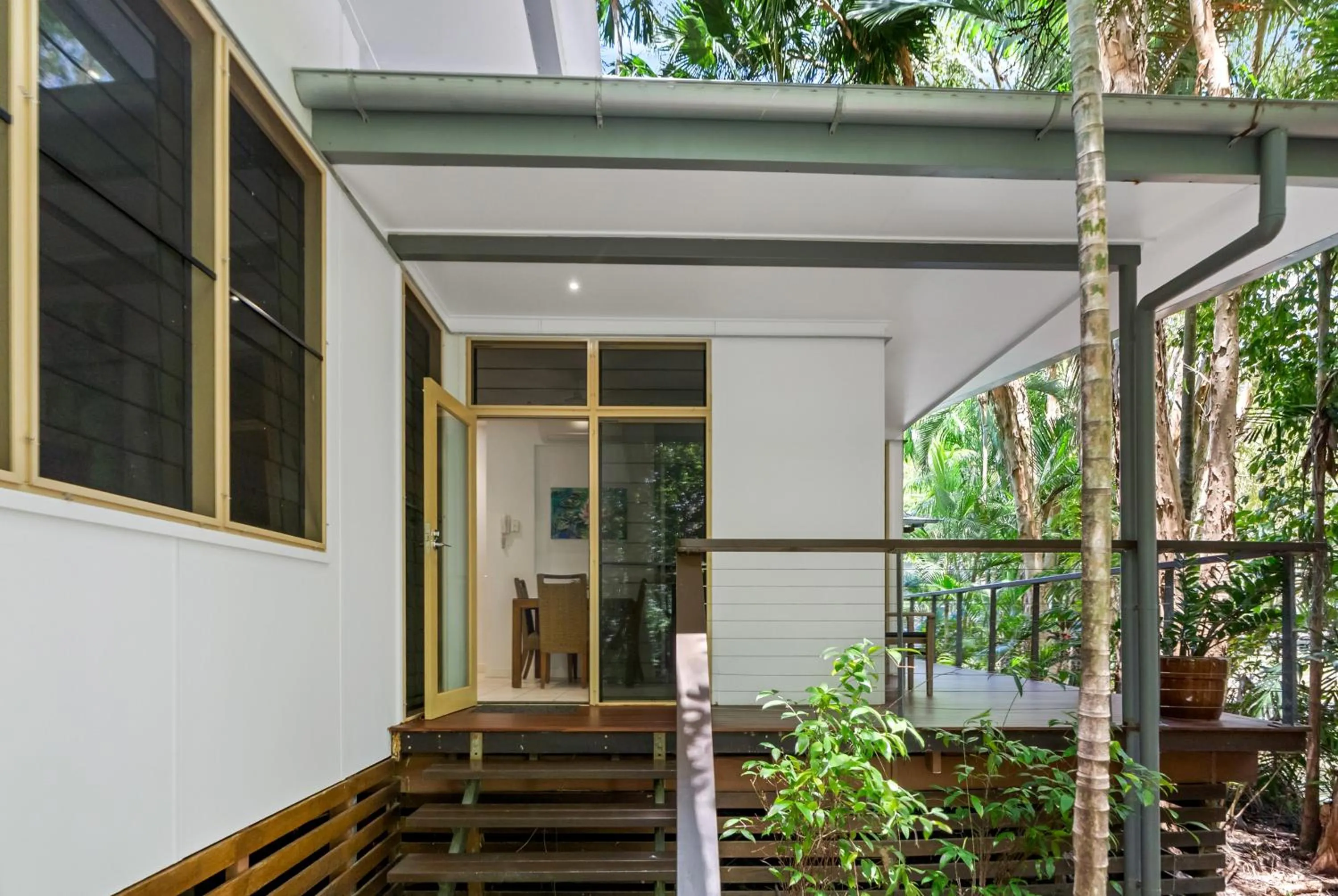 Property building in Sanctuary Palm Cove