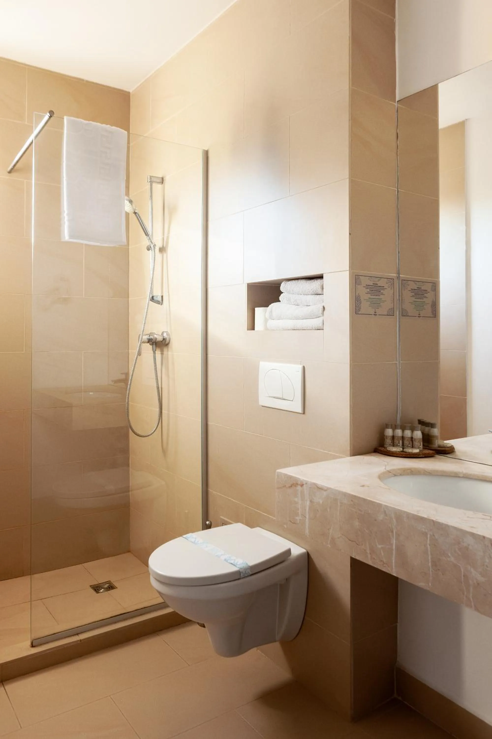 Bathroom in Hotel Victoria