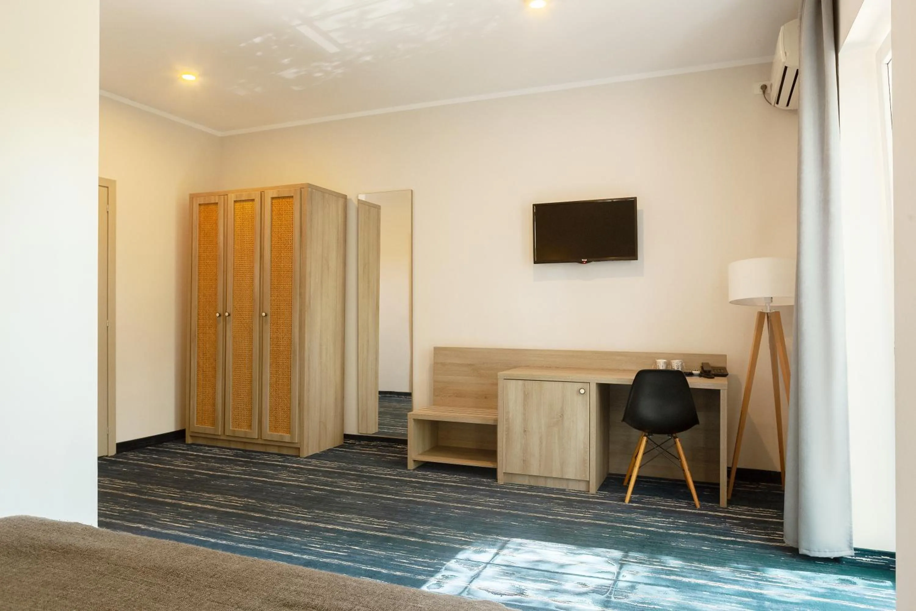 TV and multimedia in Hotel Victoria