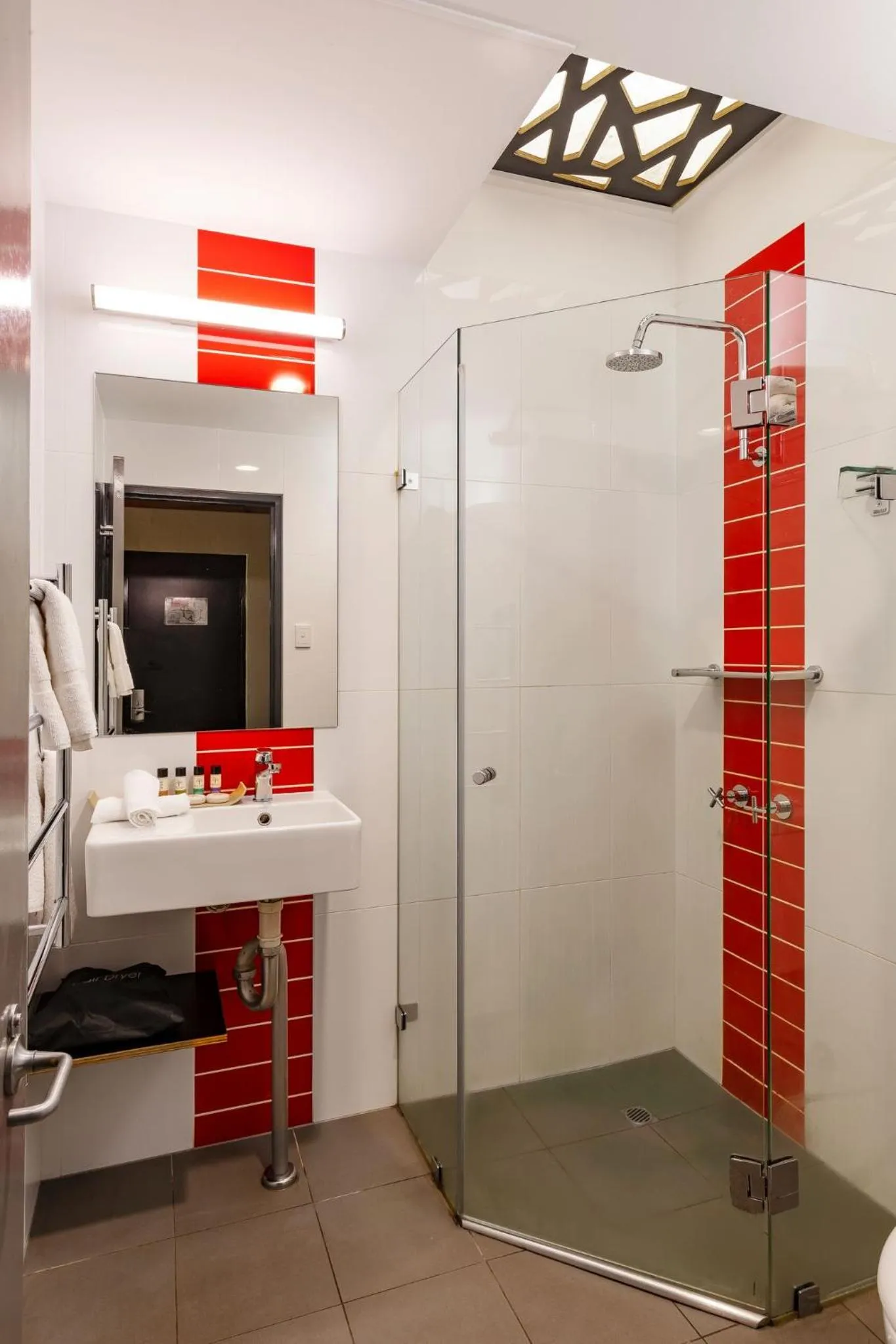 Bathroom in Cooinda Lodge Kakadu