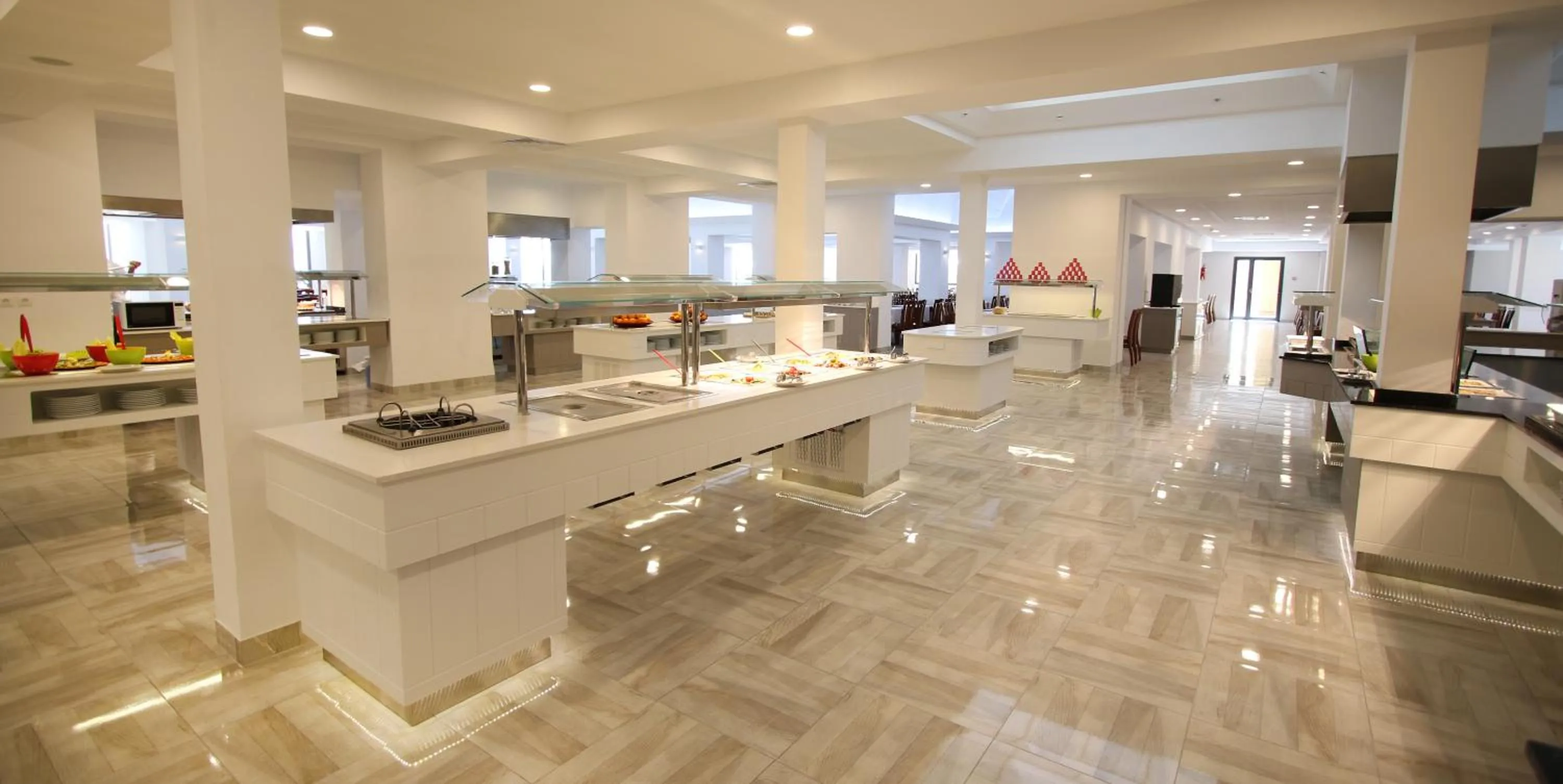 Restaurant/places to eat in Omar Khayam Resort & Aqua Park