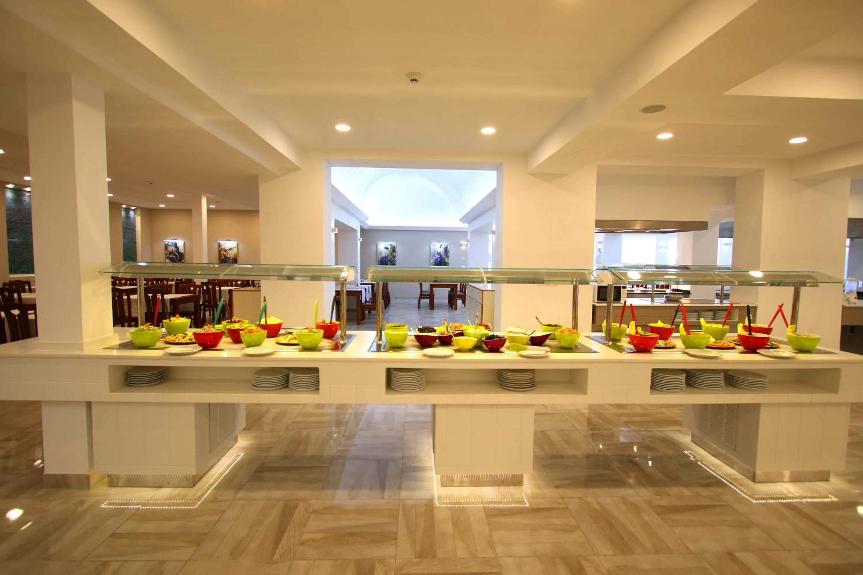 Restaurant/places to eat in Omar Khayam Resort & Aqua Park