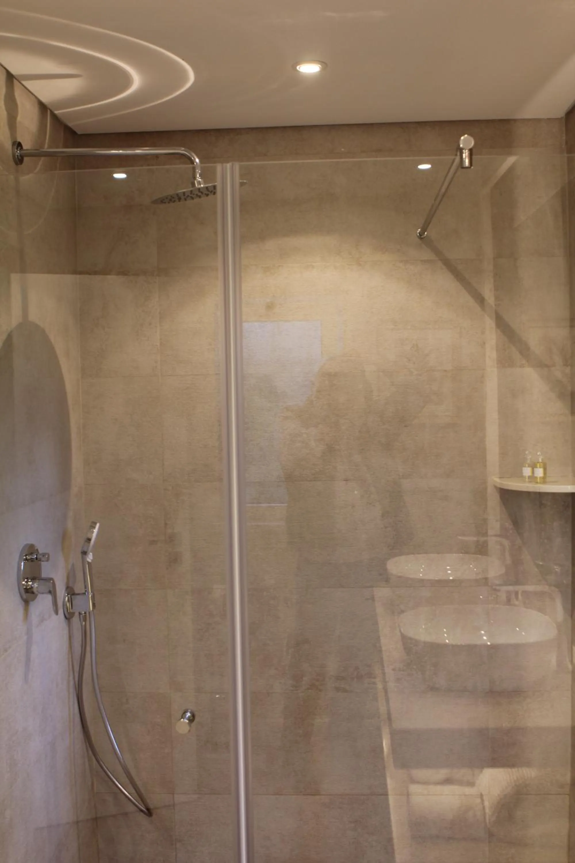 Shower in Vila Balaia - Luxury Boutique Villas