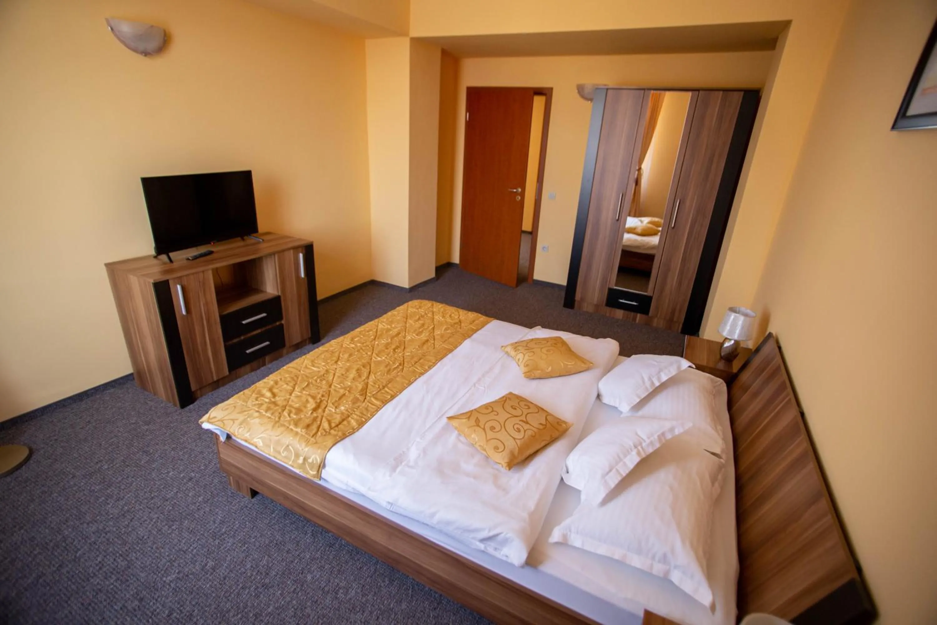 Bed in Hotel Alexandra