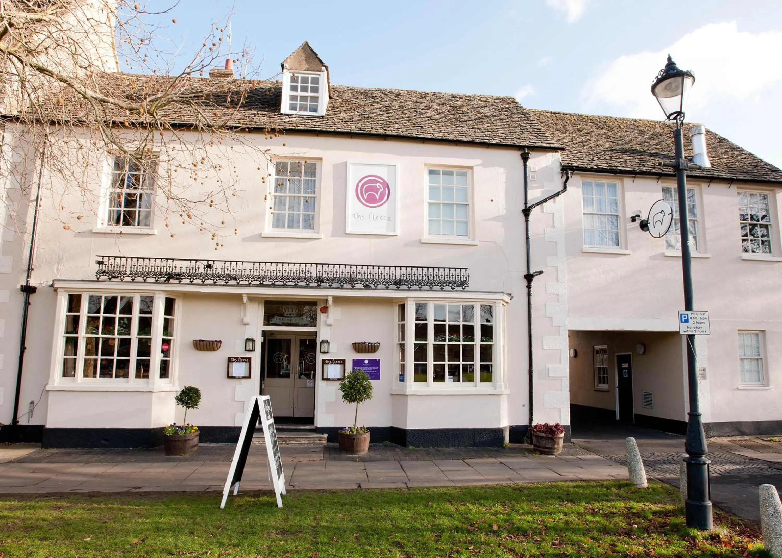 Facade/entrance in The Fleece