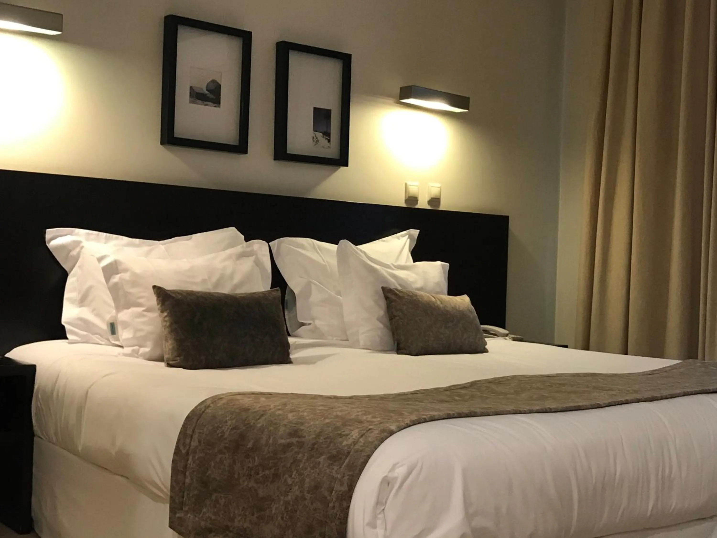 Photo of the whole room, Bed in Hotel SJ