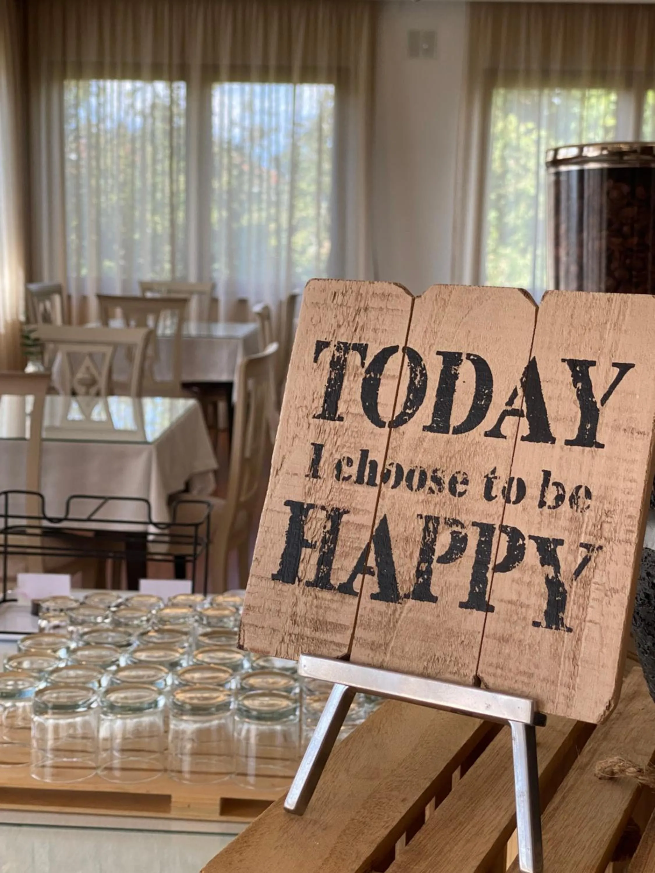 Text overlay in Hotel SJ