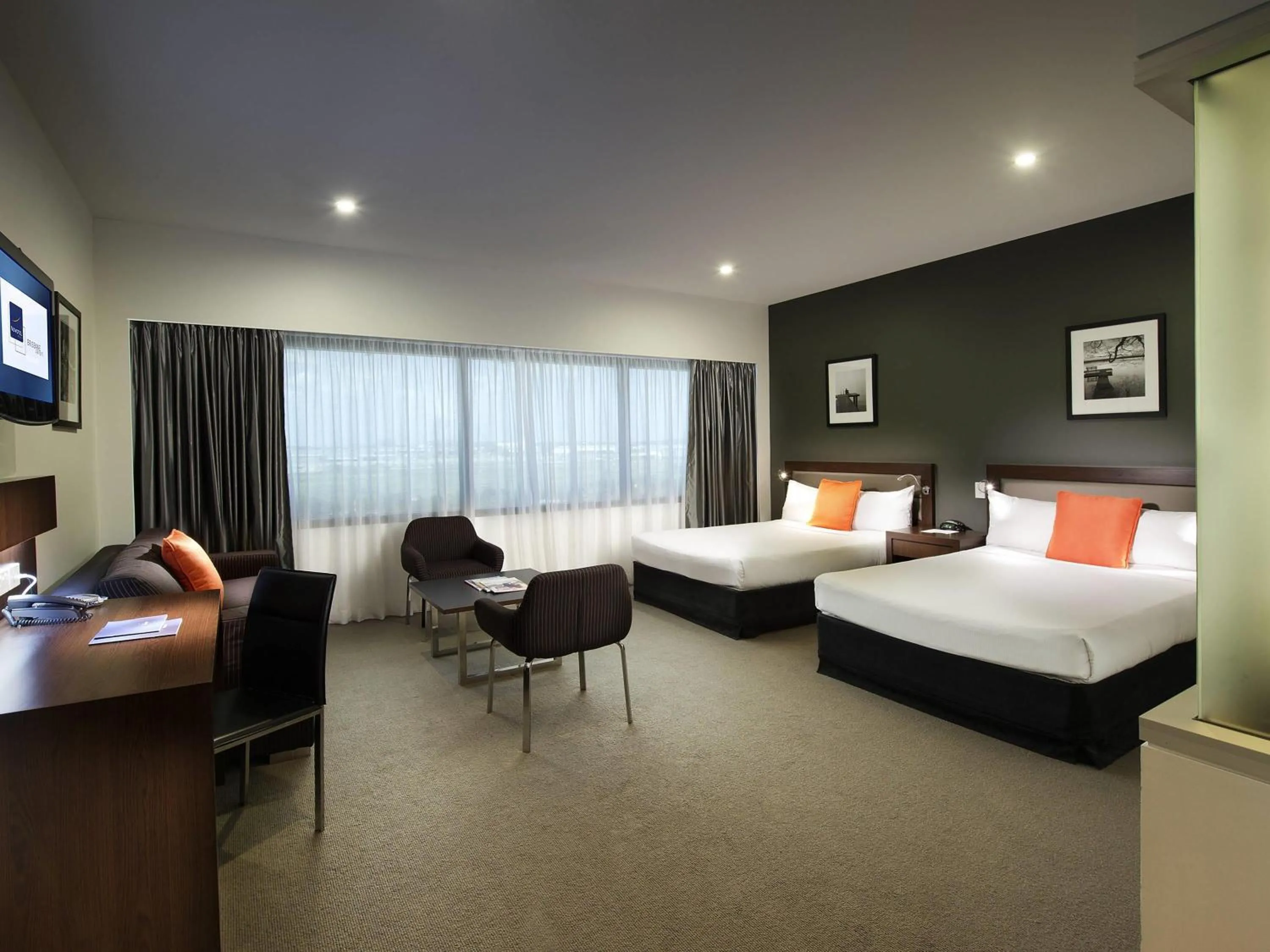Bedroom, Bed in Novotel Brisbane Airport