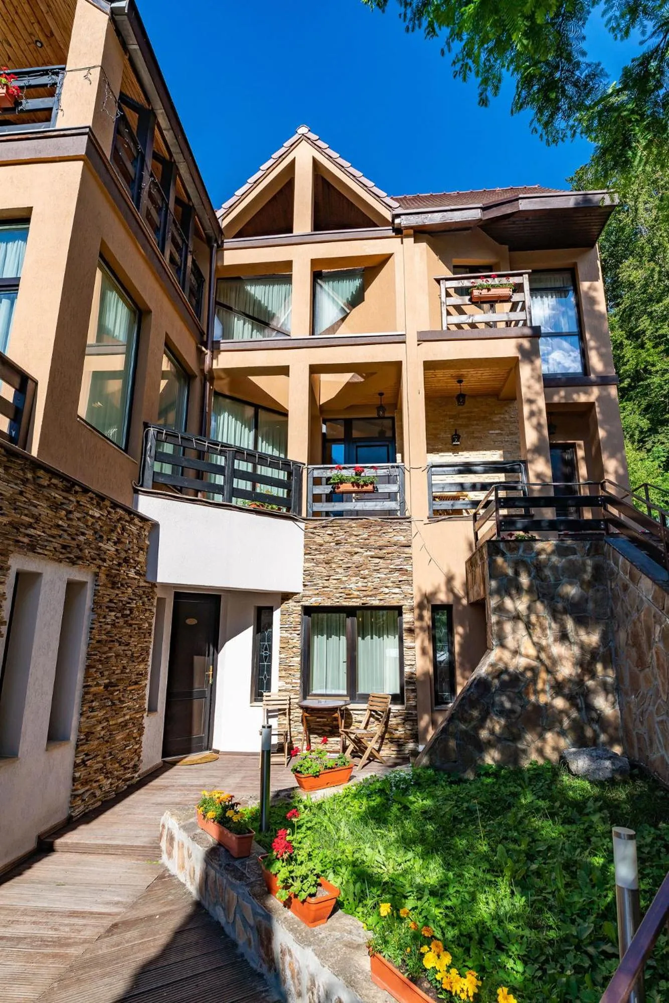 Property building in Casa Freya