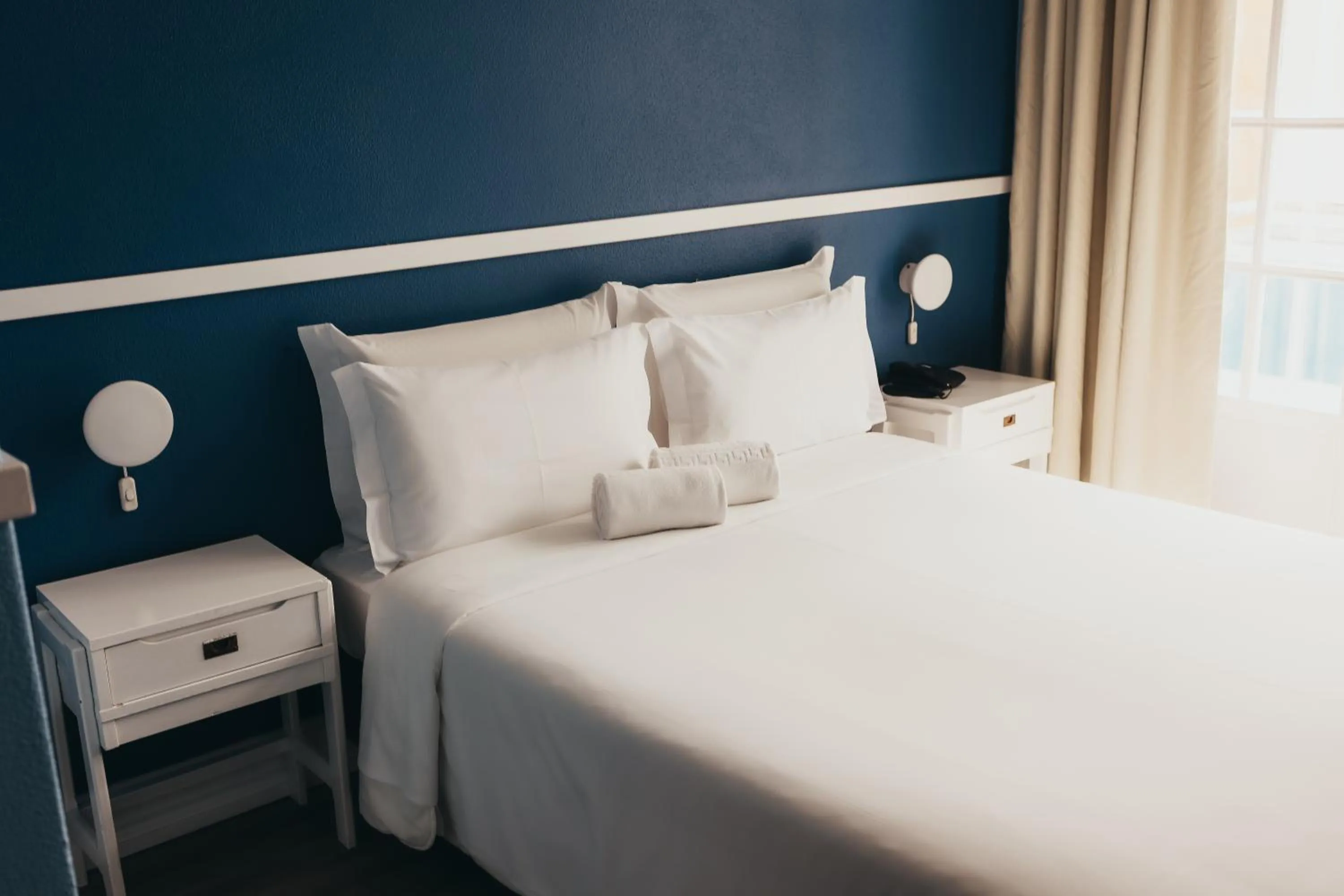 Bed in Hotel Leiria Classic