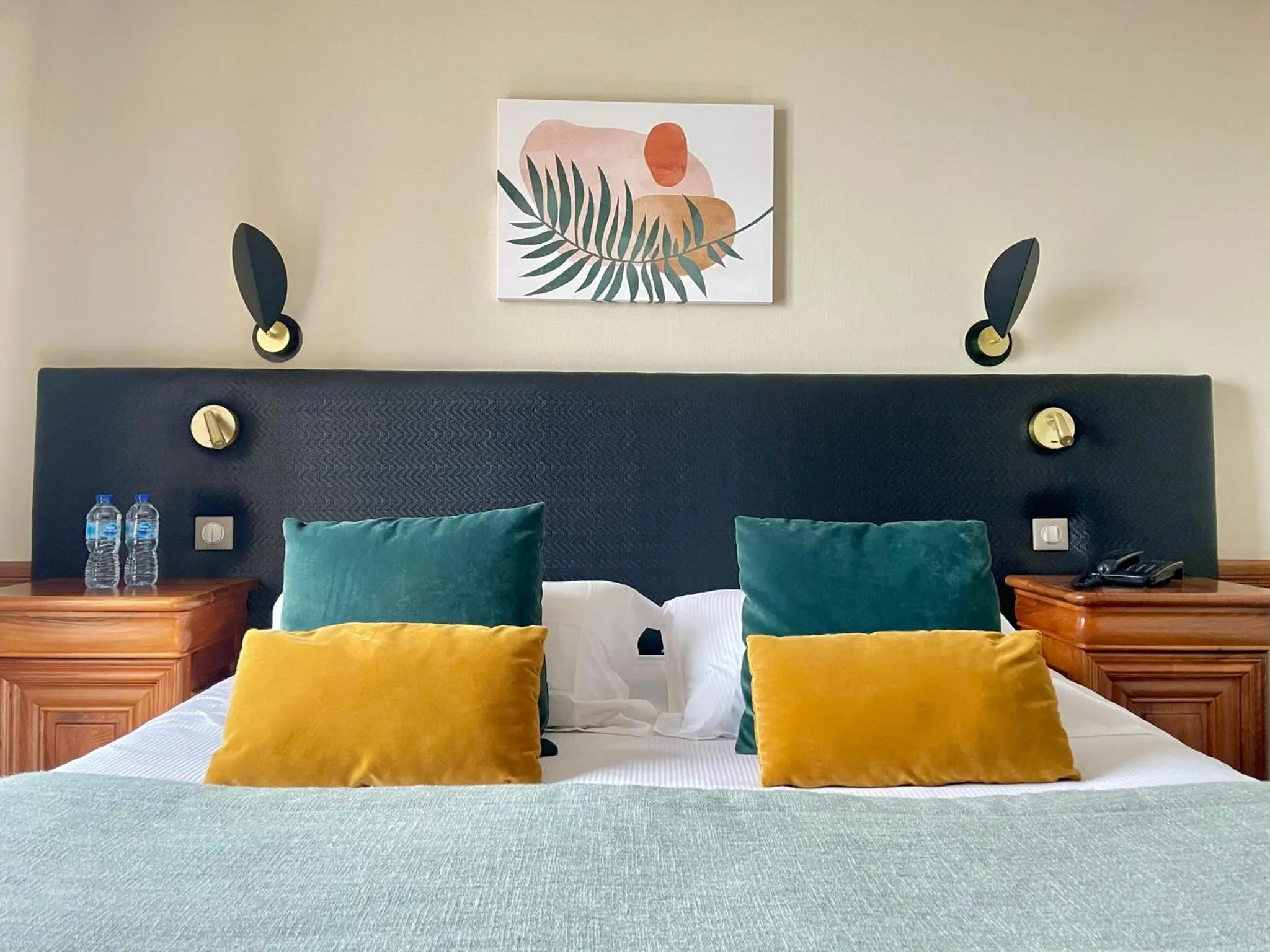 Bedroom, Bed in Dormy House