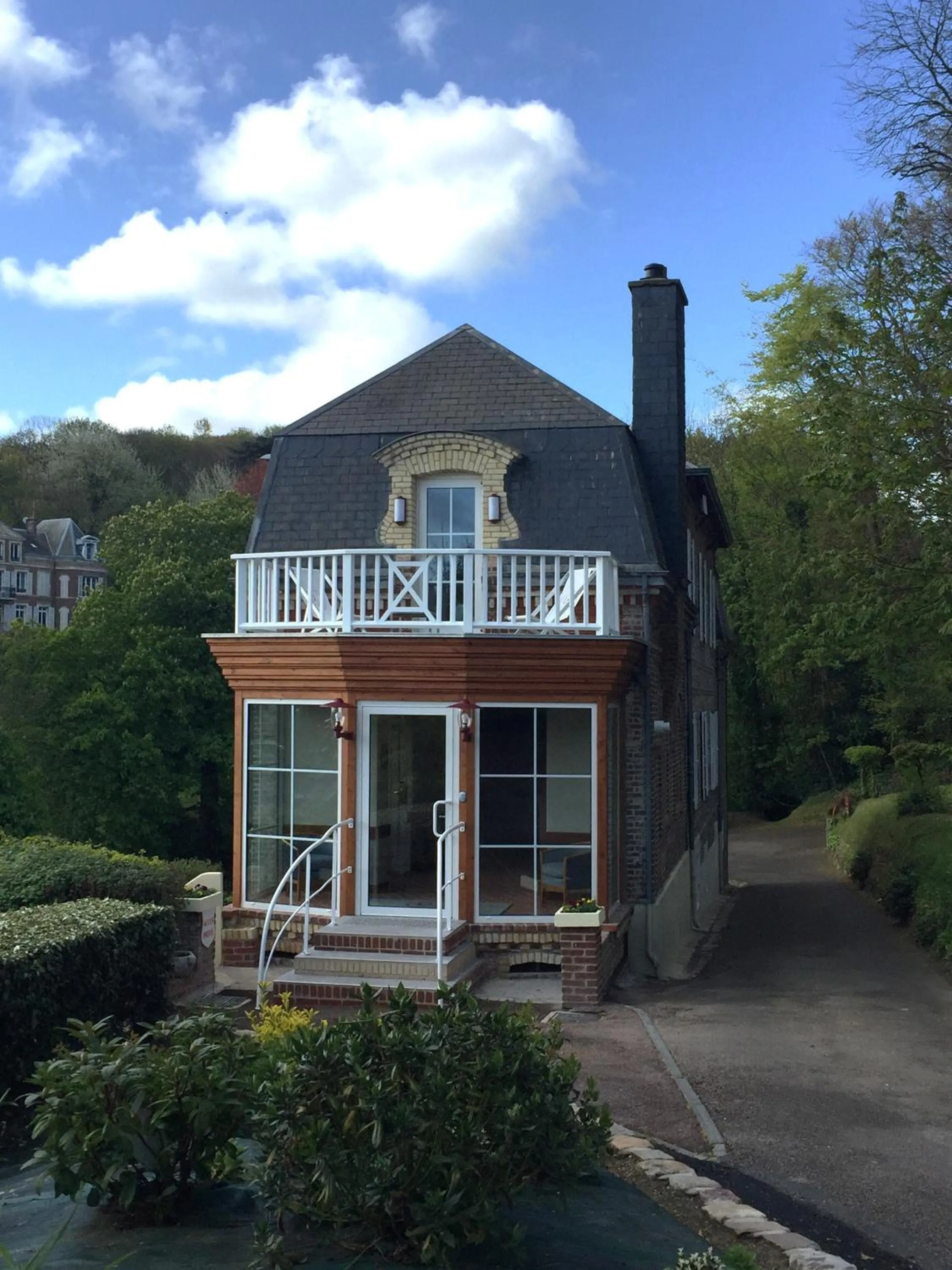 City view in Dormy House