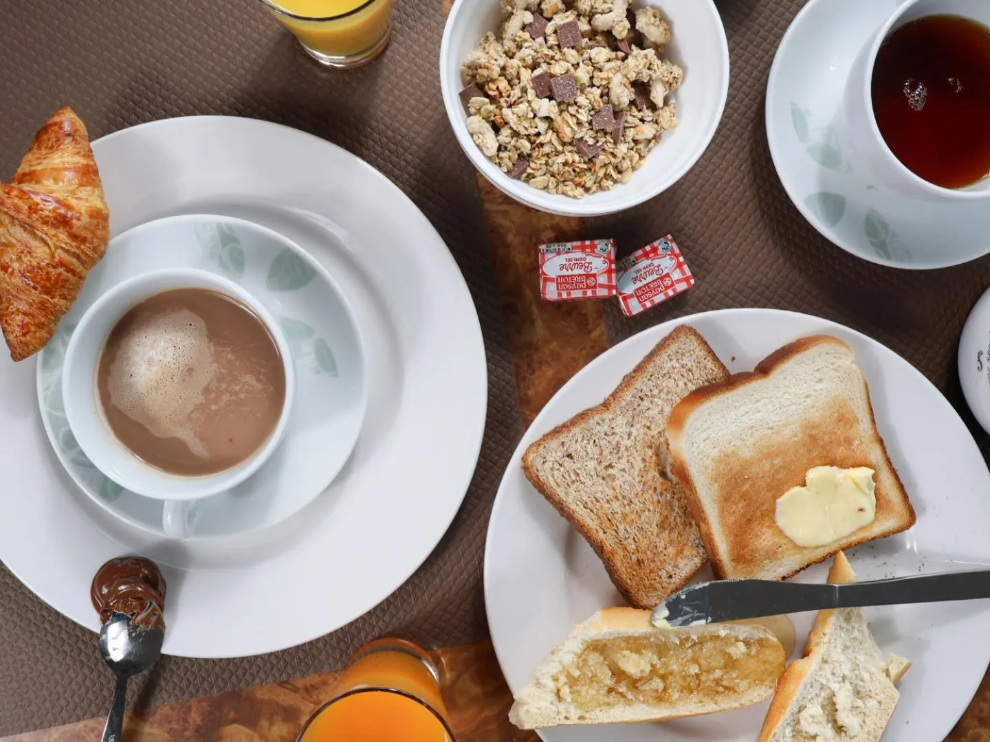 Breakfast in Rinascitel Larmor Plage
