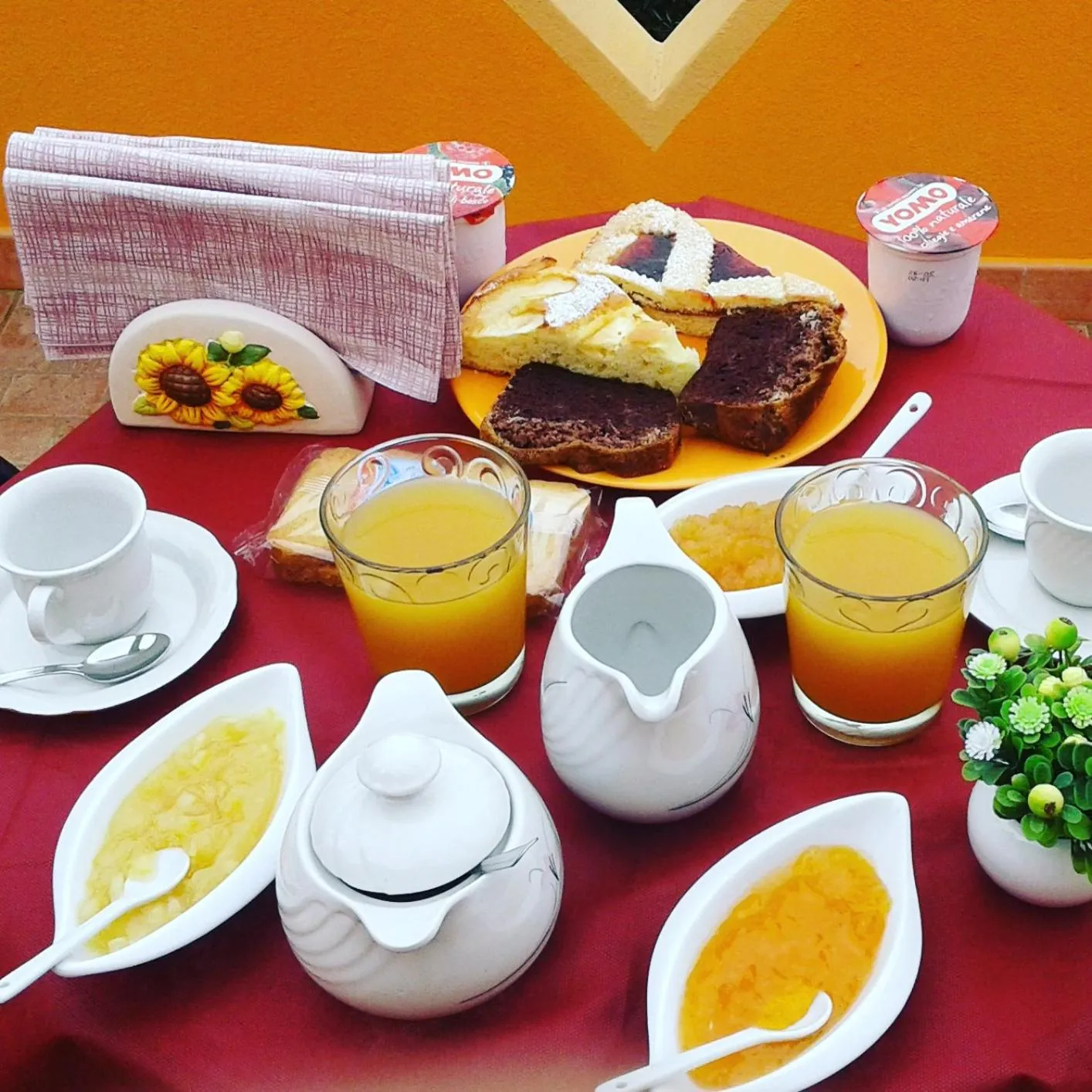 Italian breakfast in B&B Il Girasole