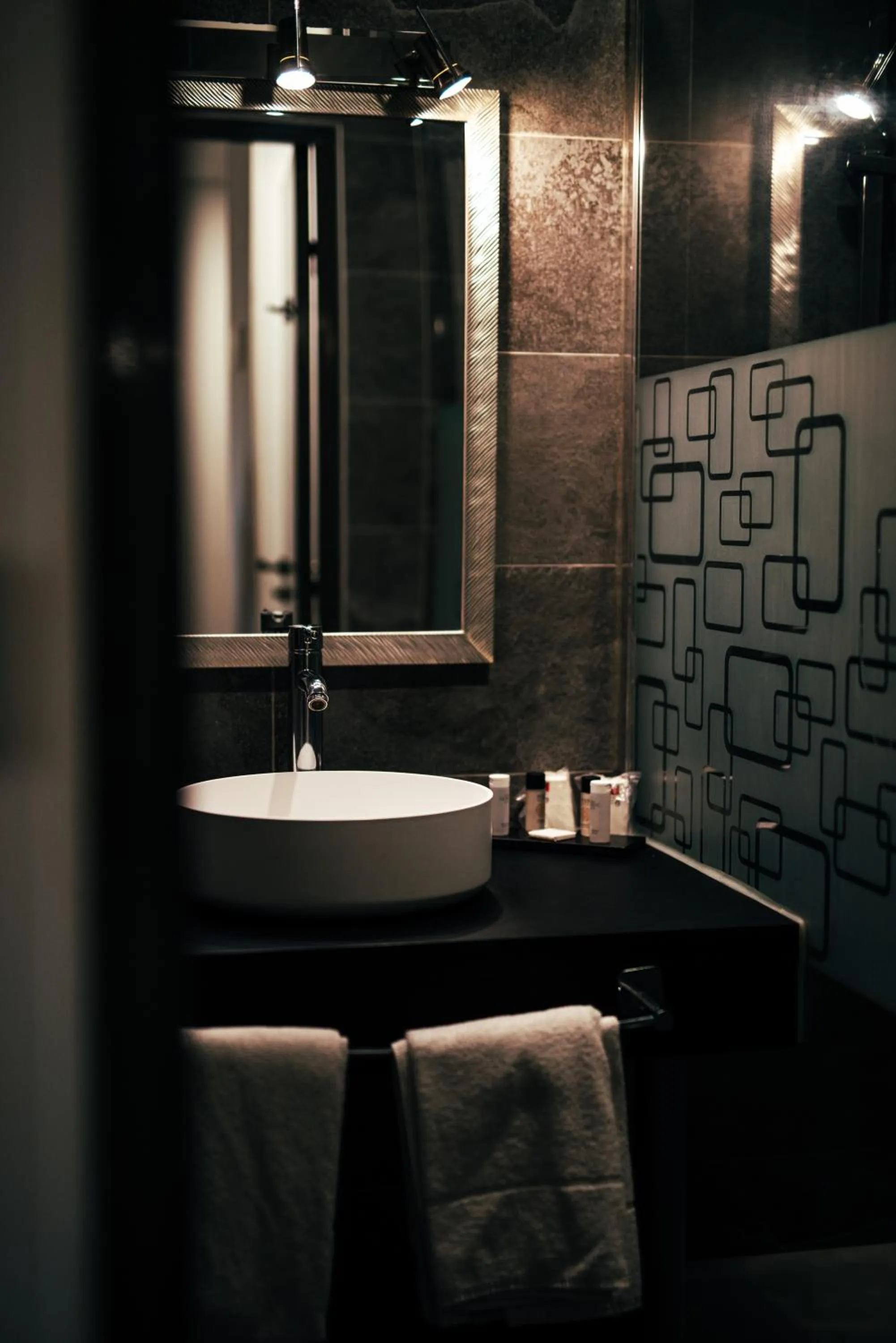 Bathroom in Aeroport Hotel - Parc Expo