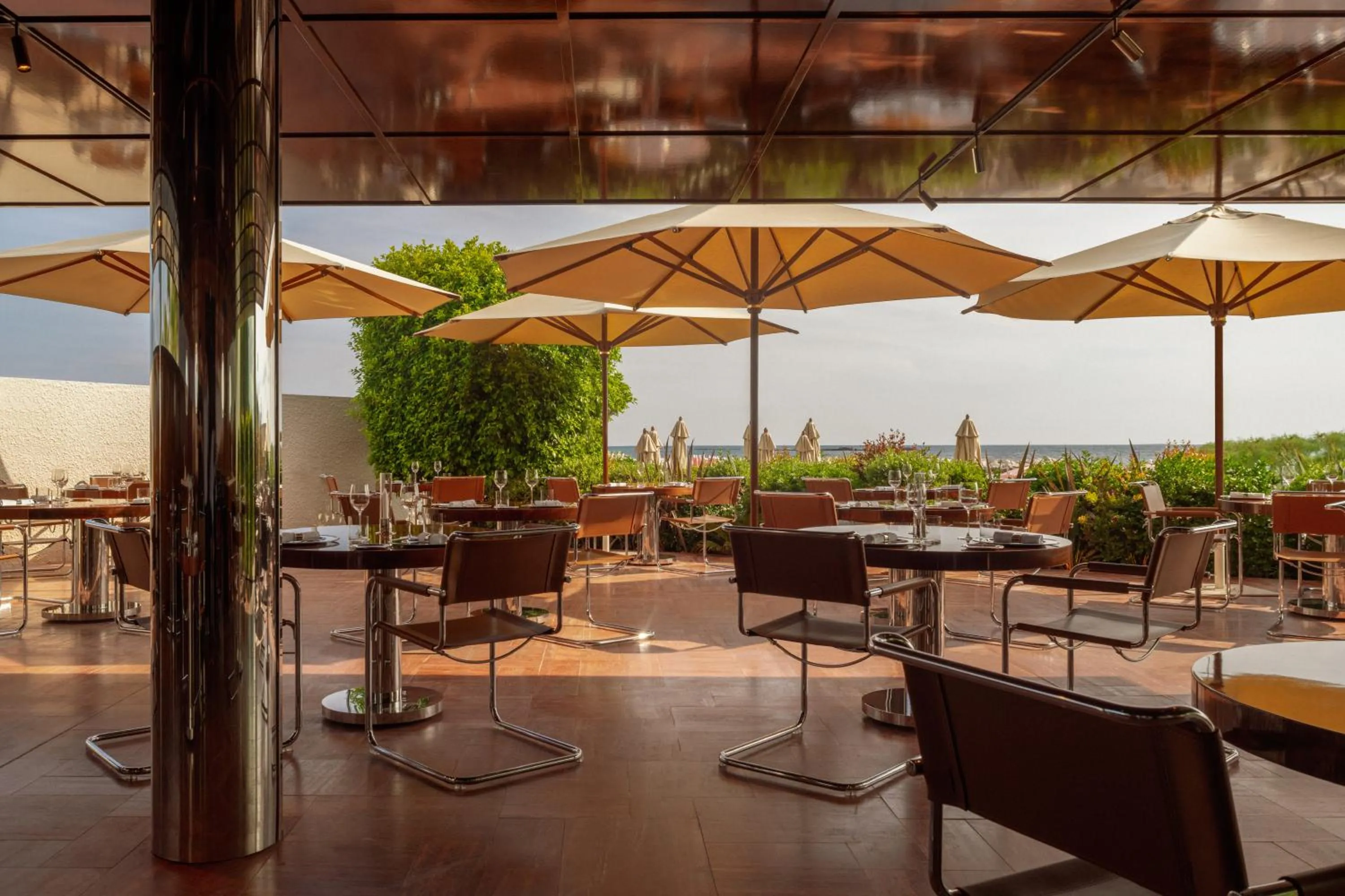 Restaurant/places to eat in Cap d'Antibes Beach Hotel