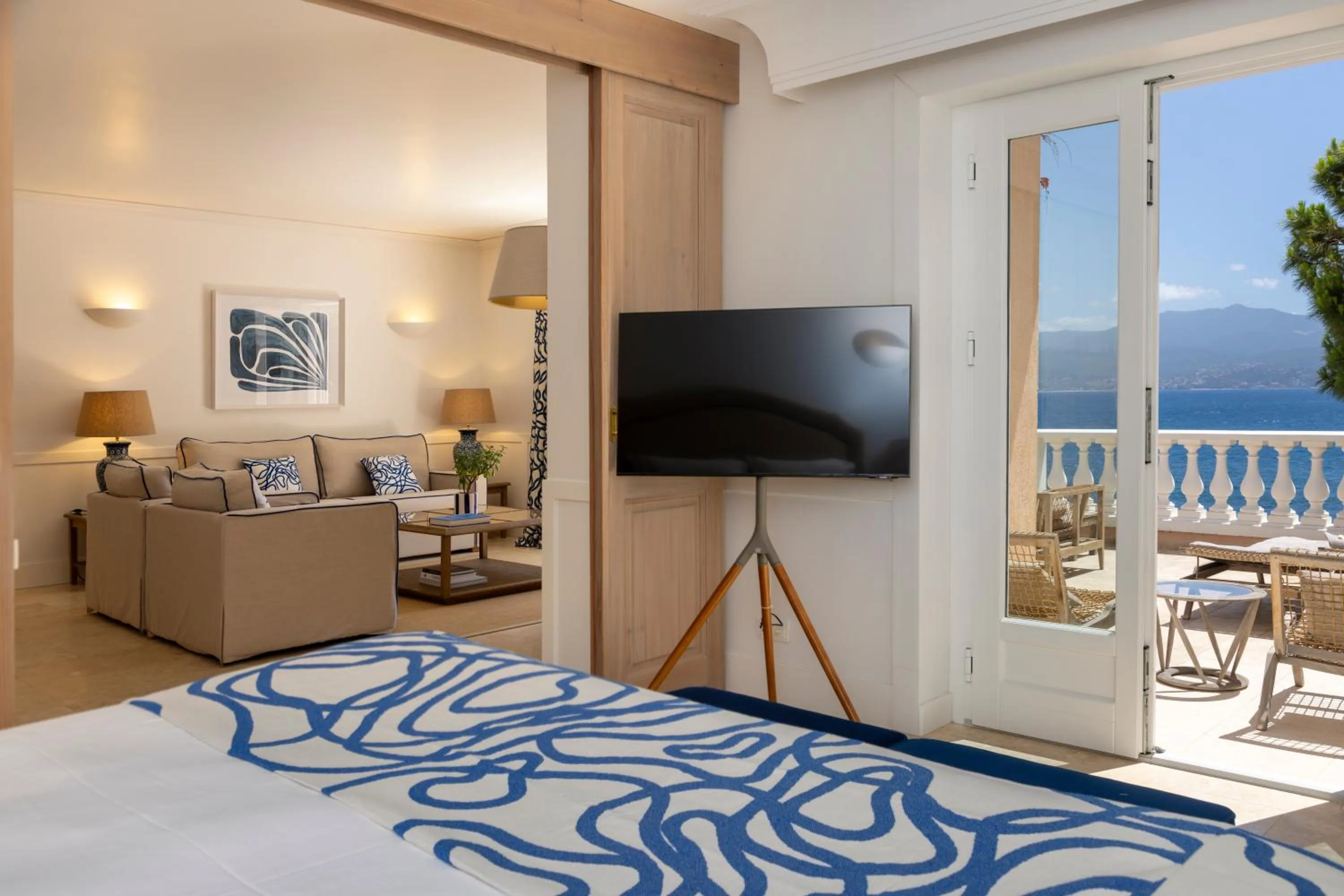 Bed in Hôtel Les Mouettes - Teritoria