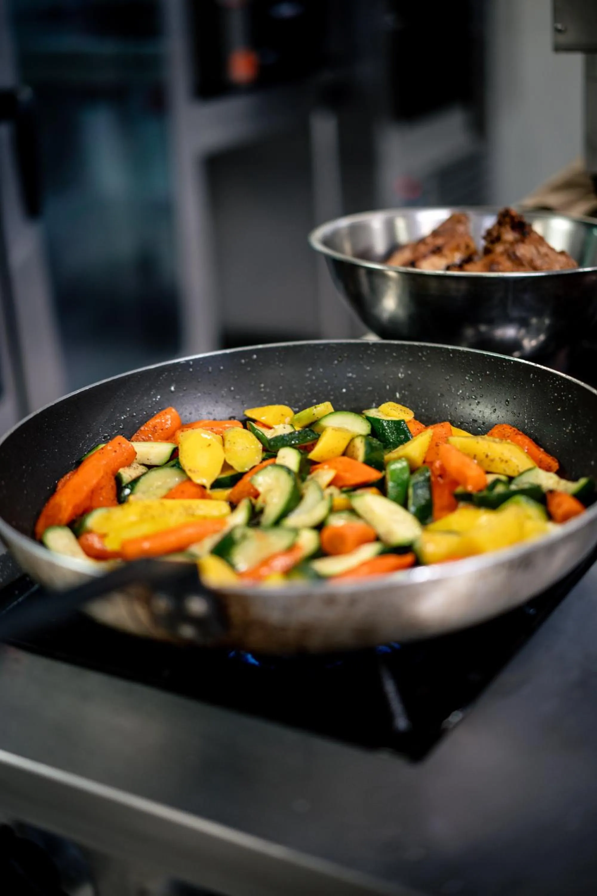 Restaurant/places to eat in Domaine Saint Estève