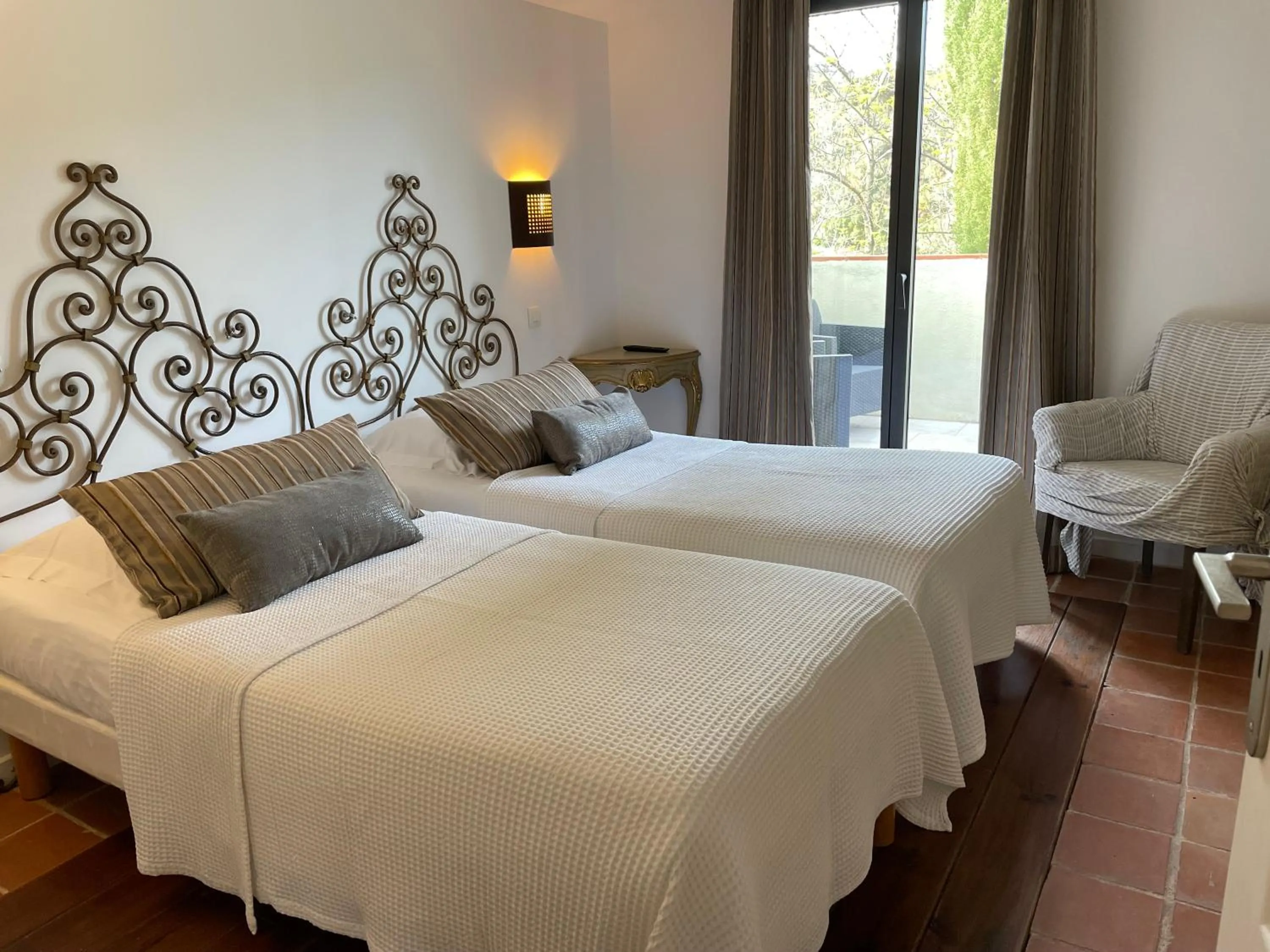 Bed in Le Relais Des Chartreuses