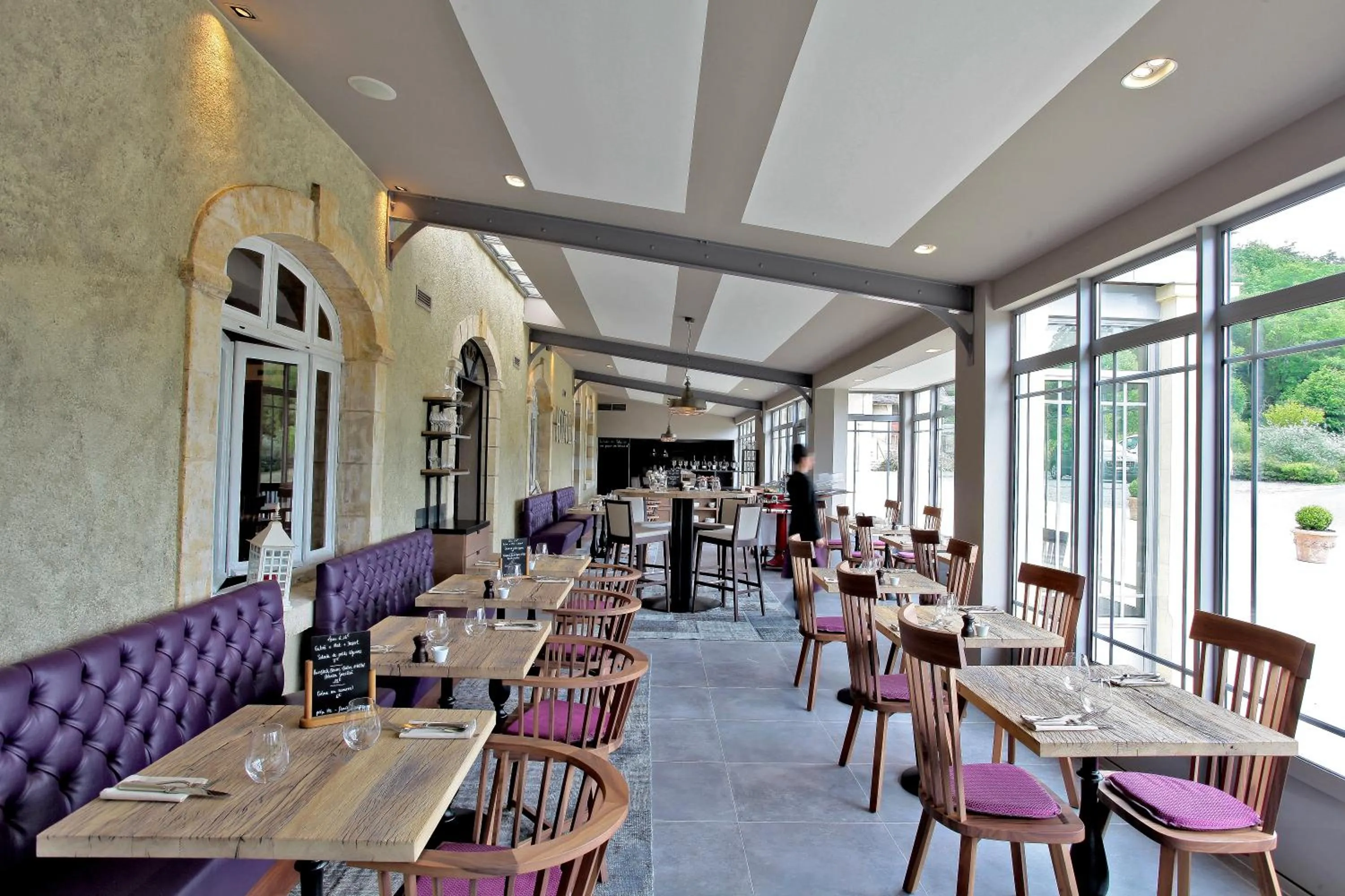 Staff in Les Glycines - Hôtel & Spa - Teritoria