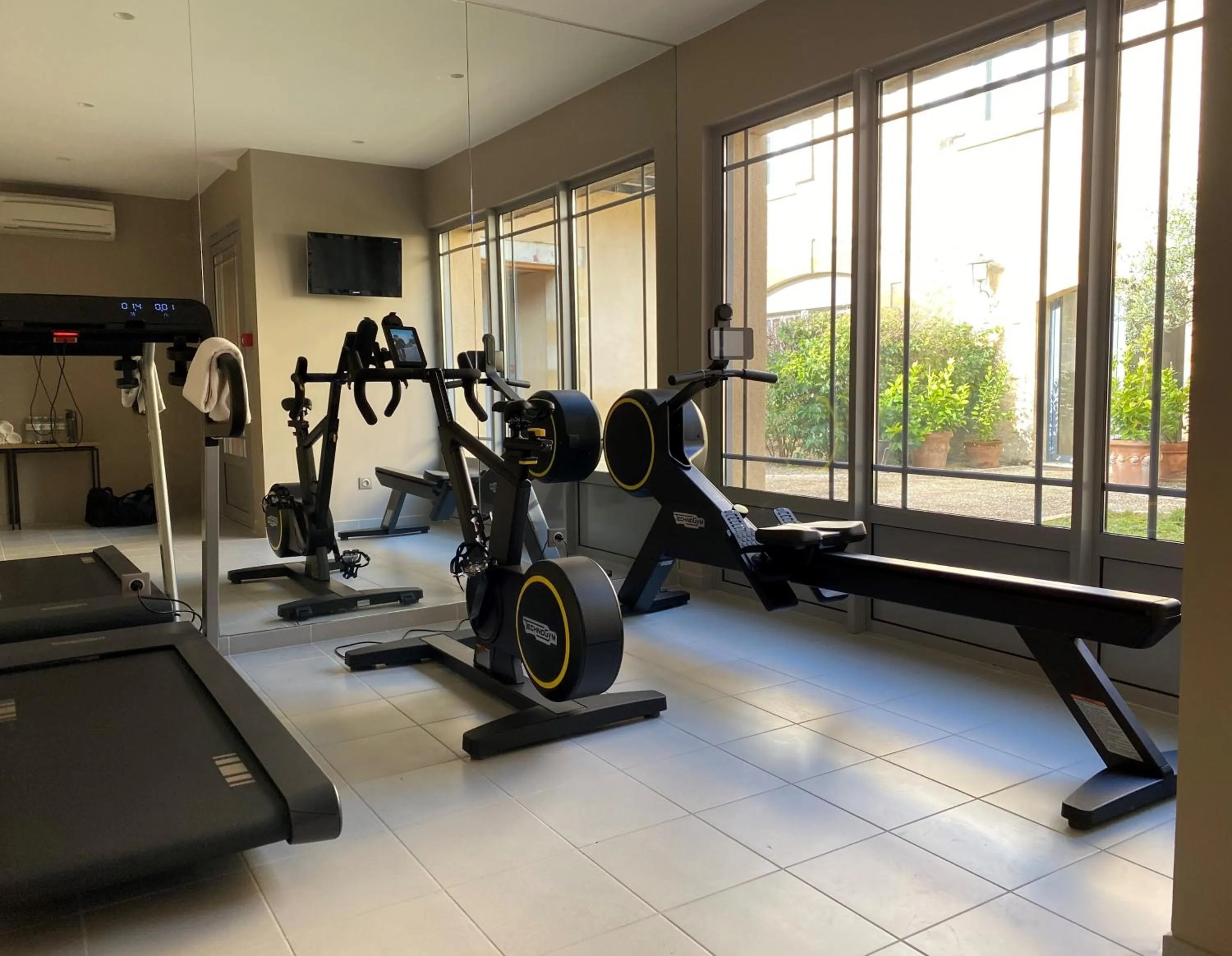 Fitness centre/facilities in Les Glycines - Hôtel & Spa - Teritoria