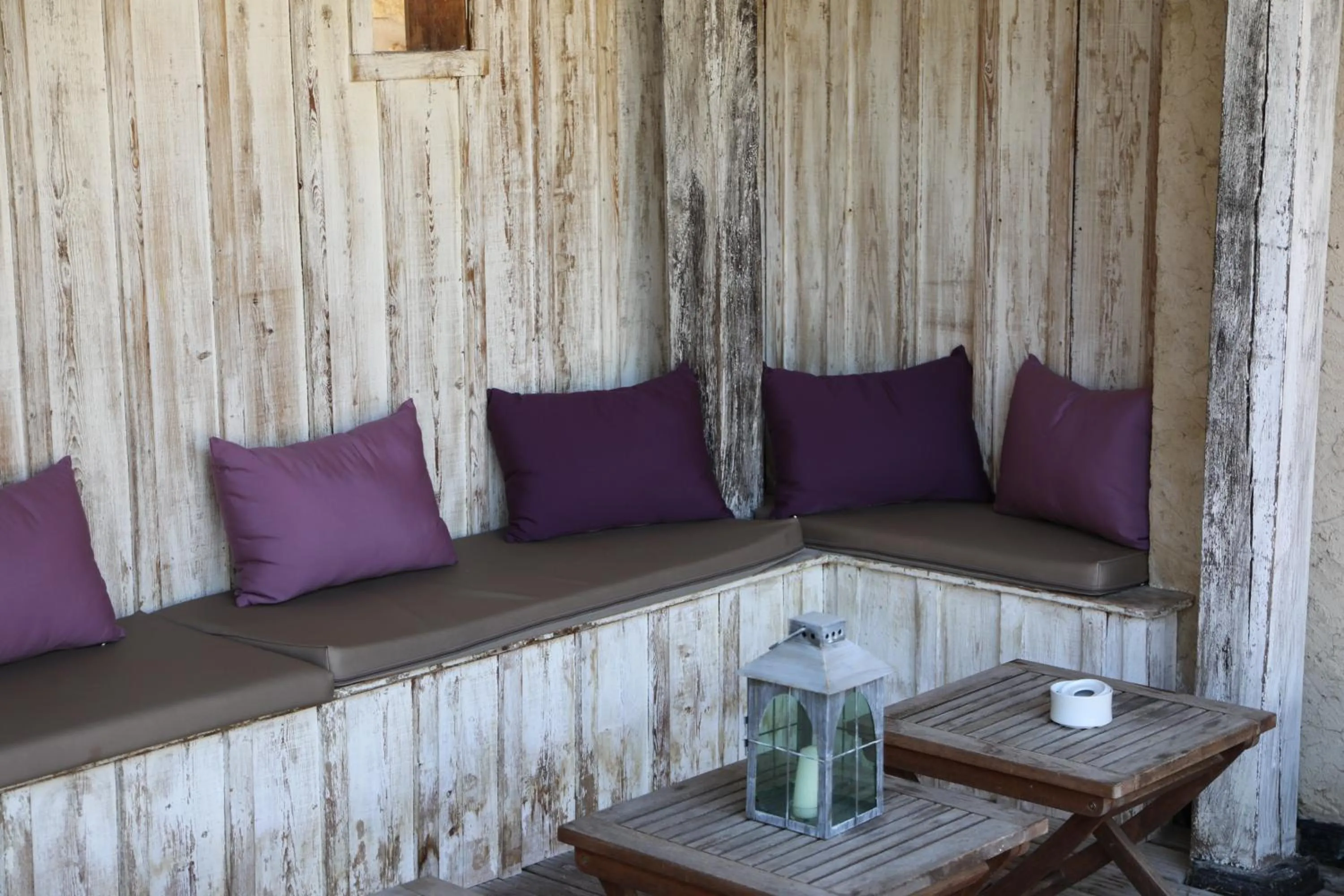 Seating area in Les Glycines - Hôtel & Spa - Teritoria