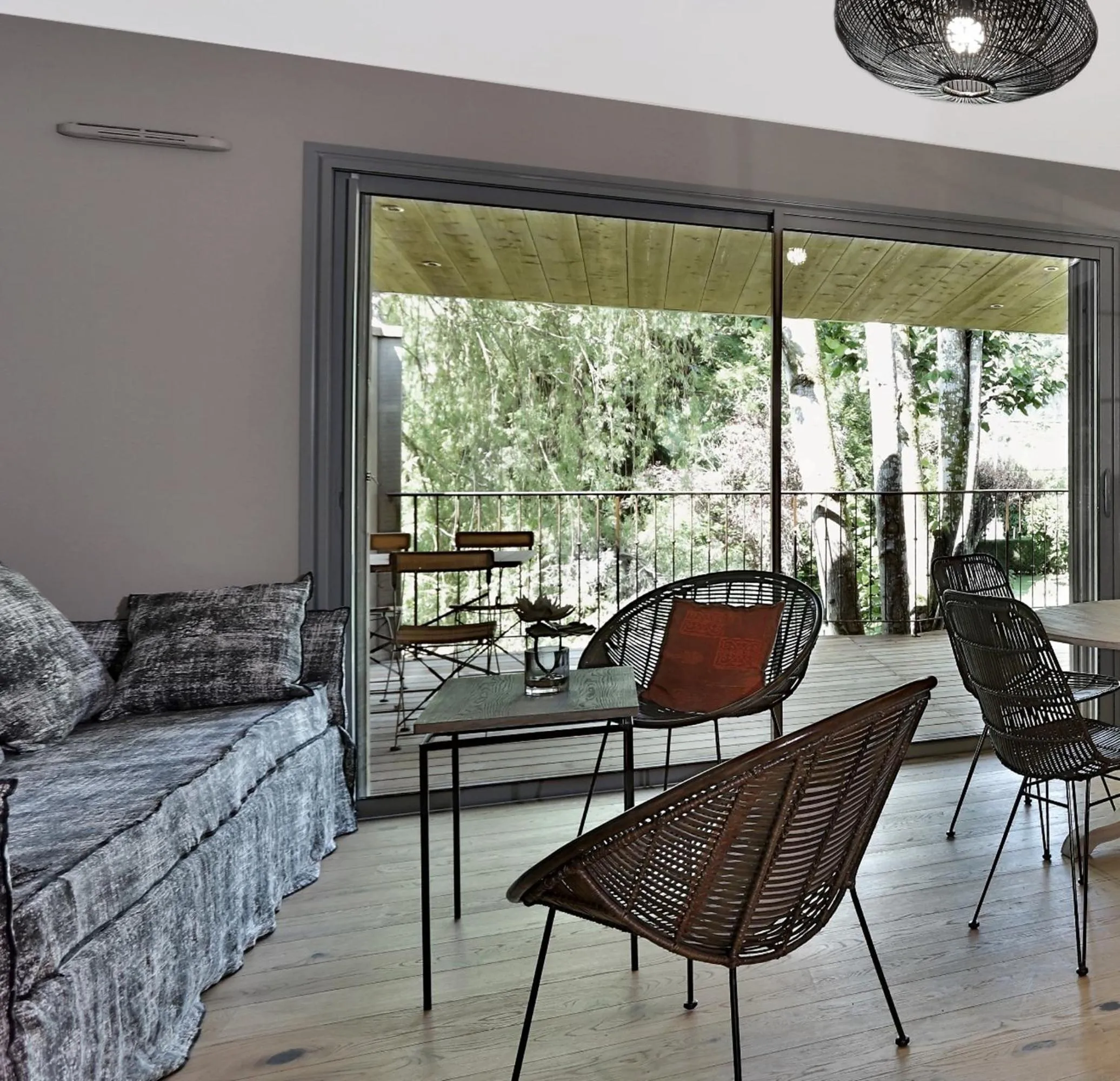 Bed in Les Glycines - Hôtel & Spa - Teritoria