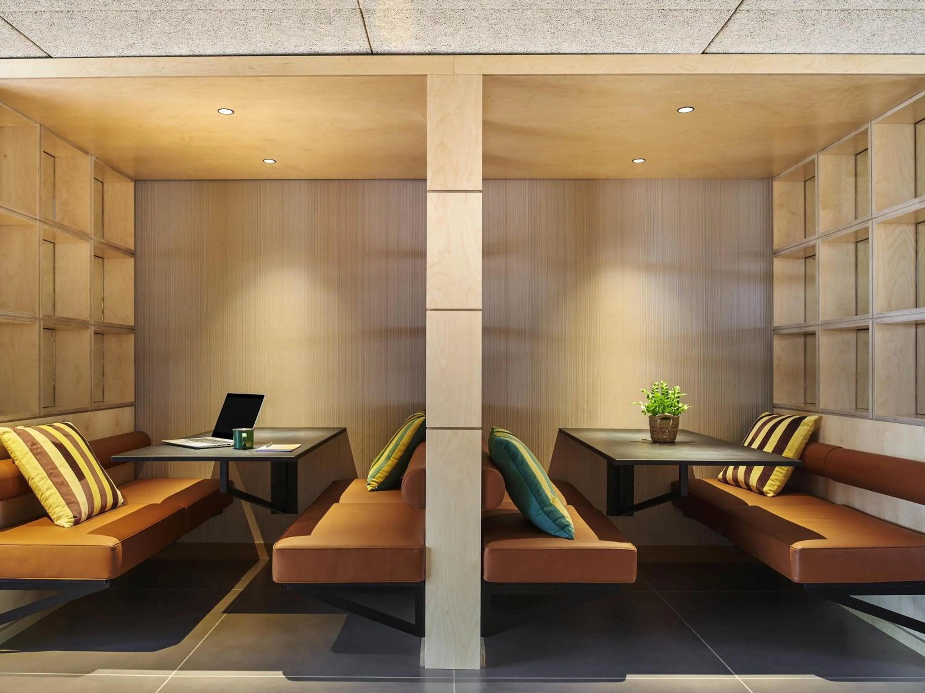 Property building in Greet Hotel Paris porte de la Chapelle - Aréna