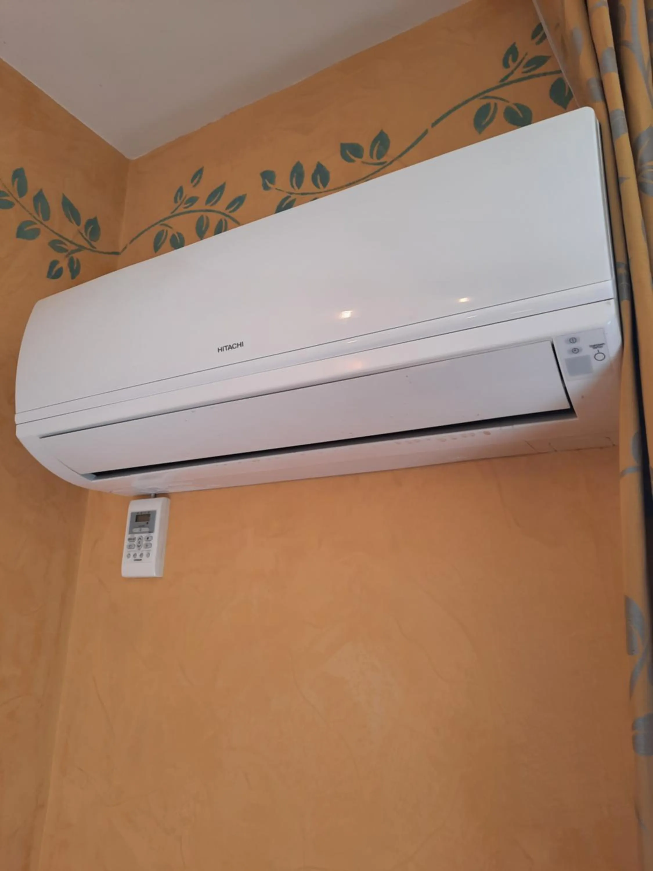 Bedroom in Logis Hôtel restaurant LE MEDICIS