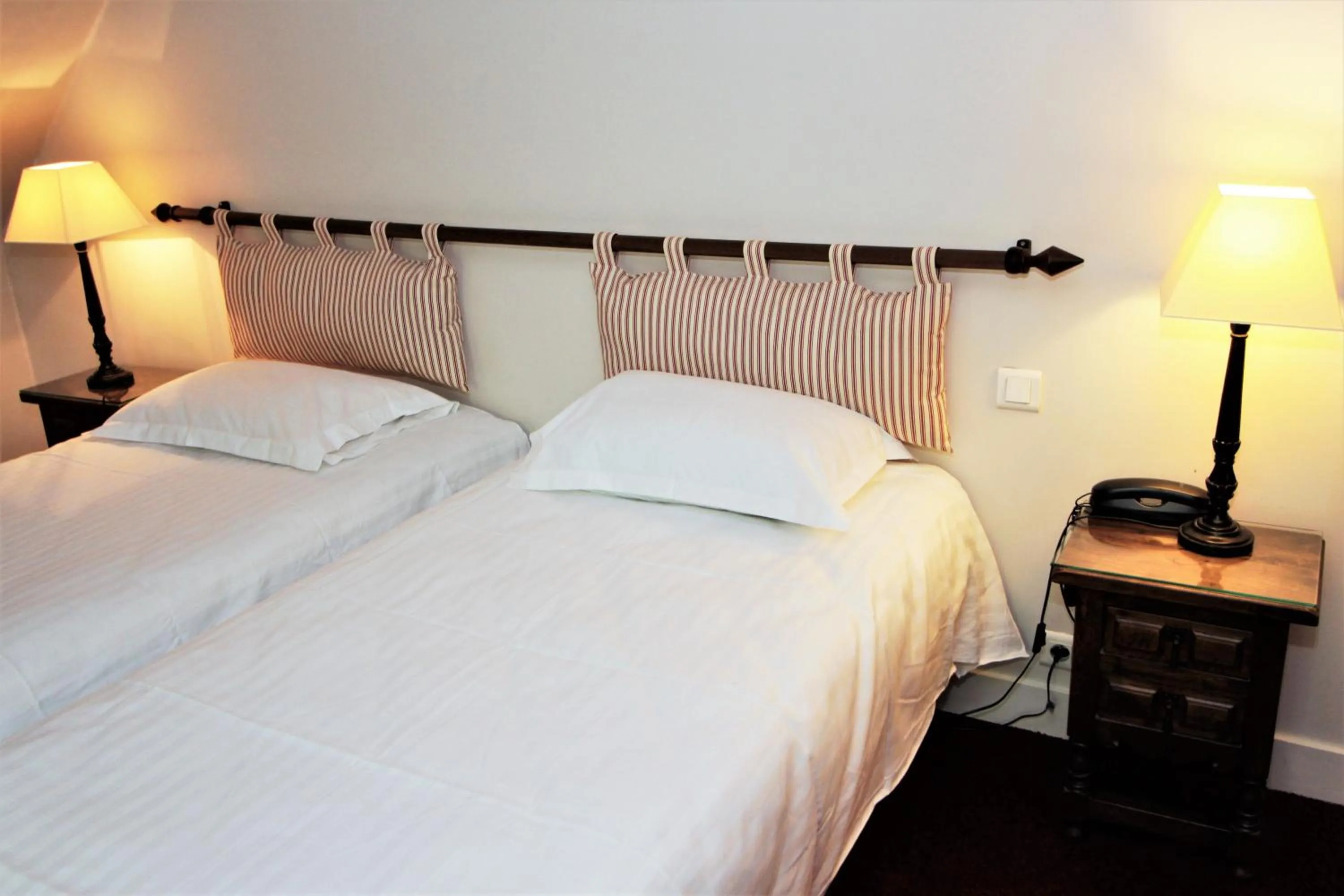 Bed in Hôtel Le Régent