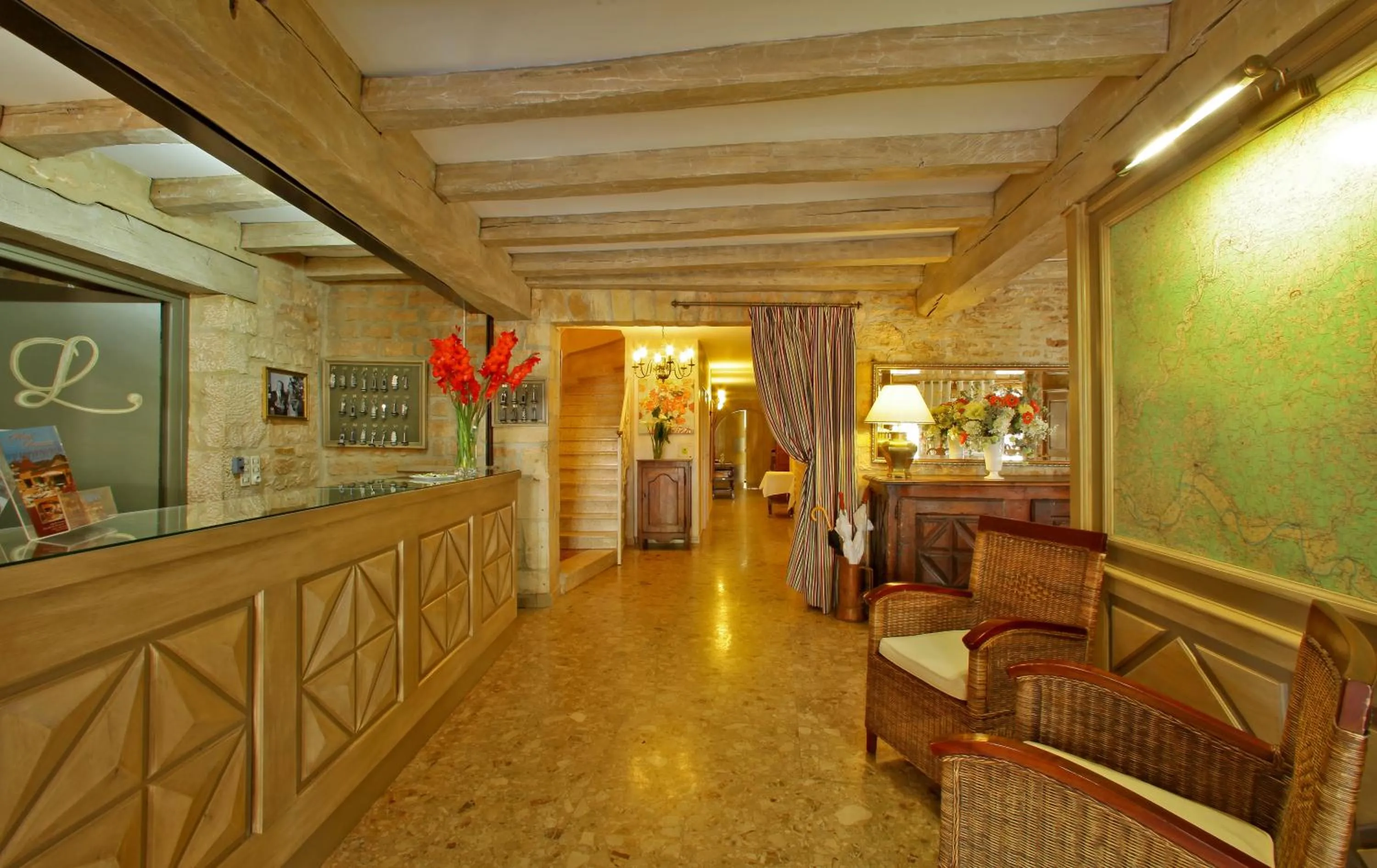 Lobby or reception in Hotel Restaurant Laborderie