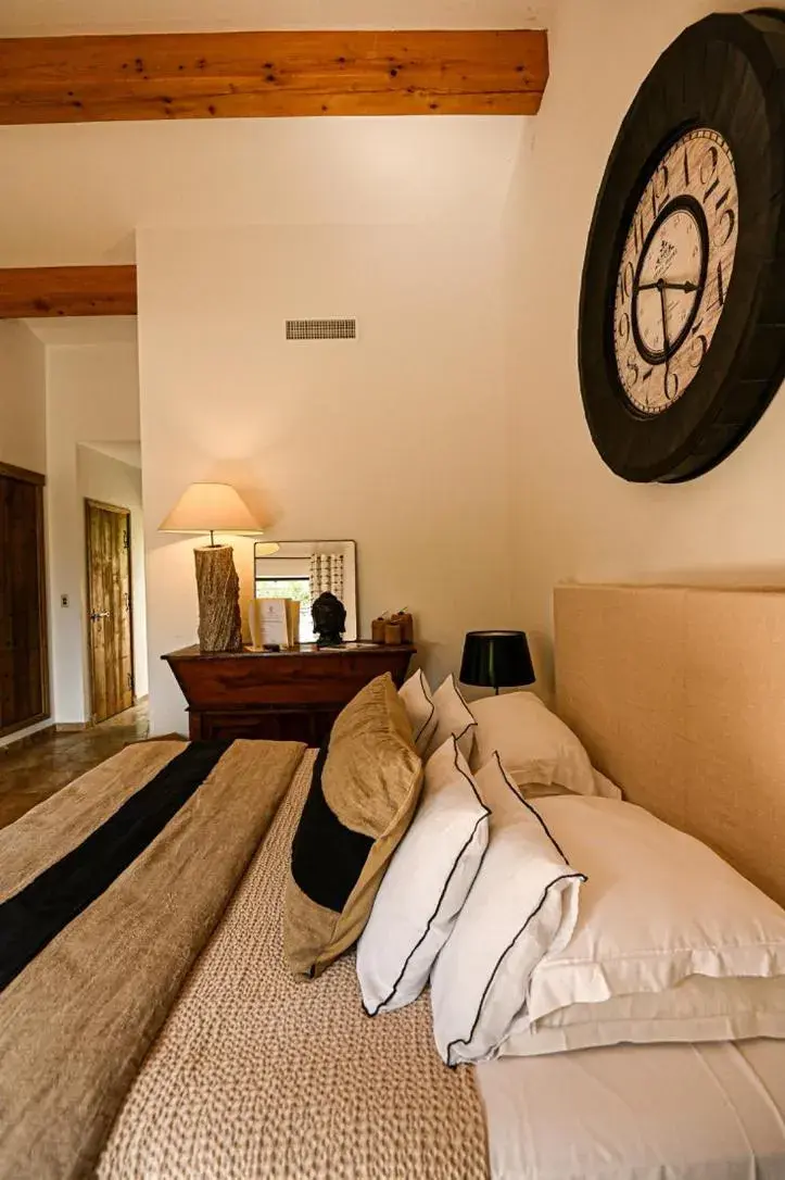 Triple Room in Auberge de l'Oumède Triple Room in Auberge de l'Oumède