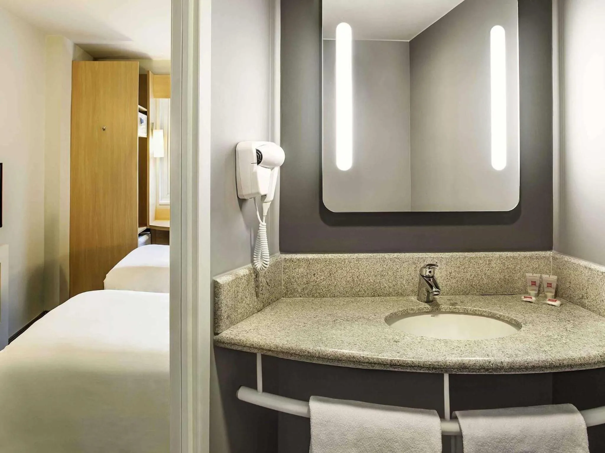 Bedroom, Bed in ibis Copacabana Posto 5