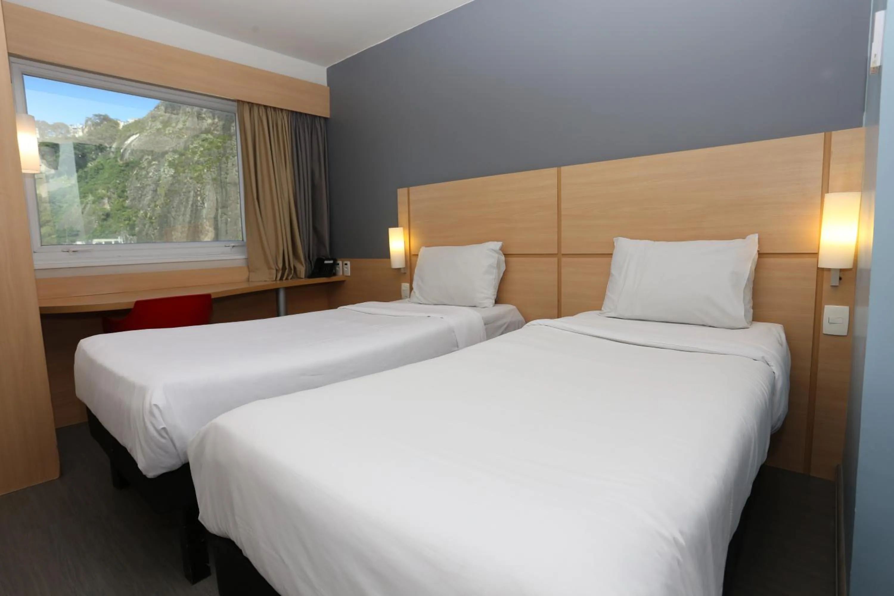 Bed in ibis Copacabana Posto 5