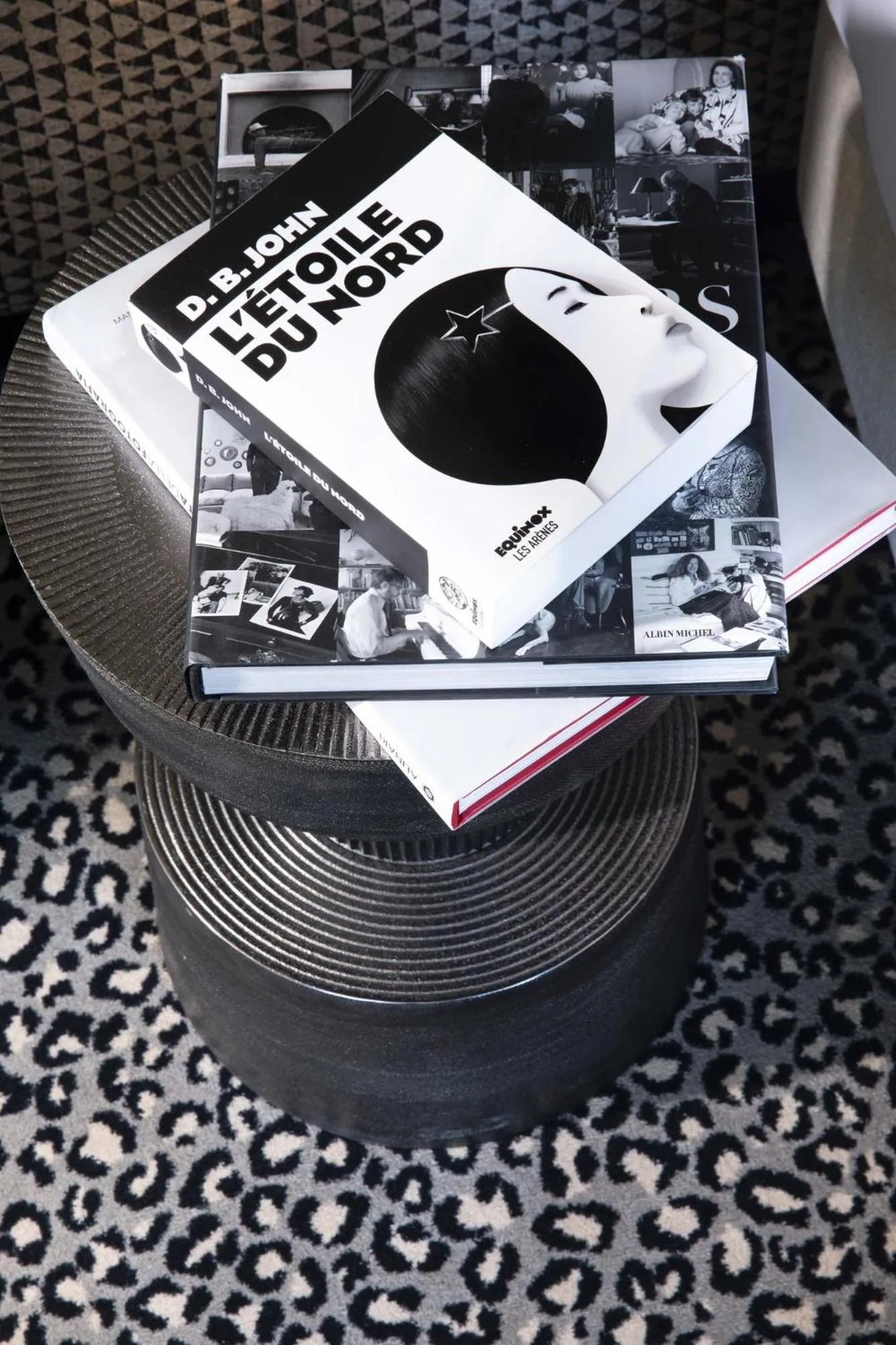 Decorative detail in Hôtel Gramont