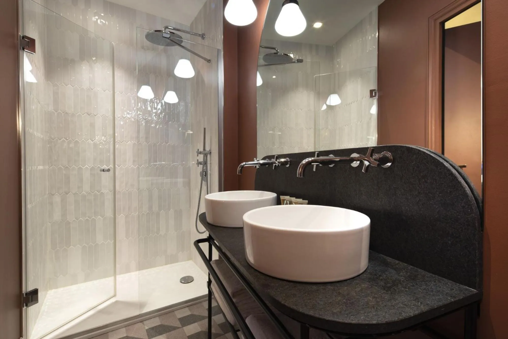 Bathroom in Hôtel Gramont