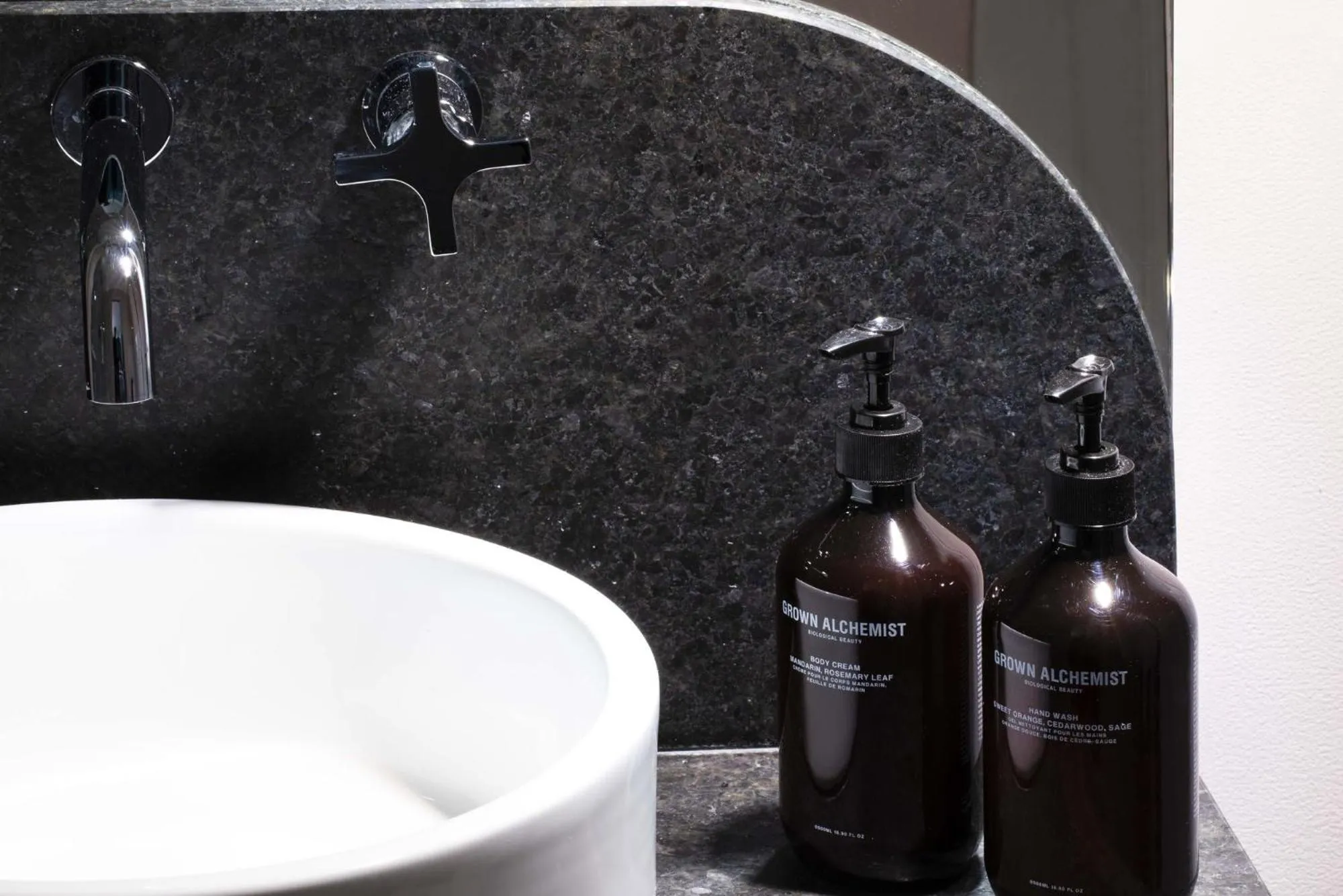Bathroom in Hôtel Gramont