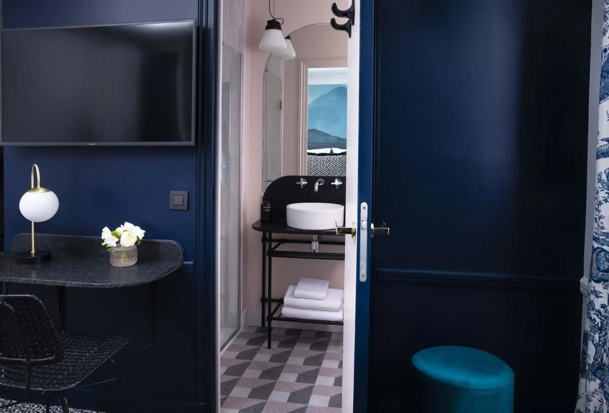 Bathroom in Hôtel Gramont